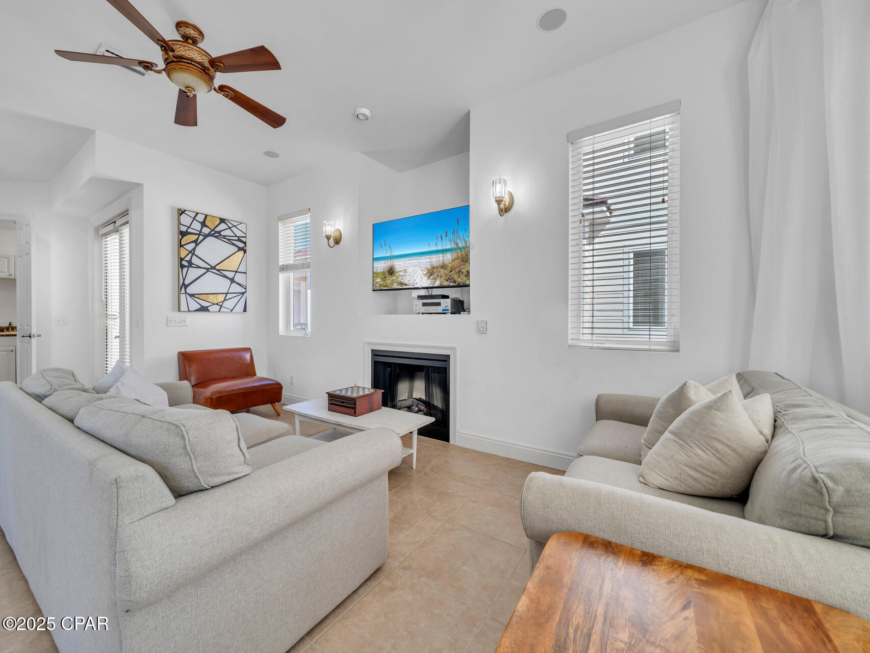 Lxdmxfwfj5nbva_r1uzvh2z5vfrb_cl70qr8g1lclce