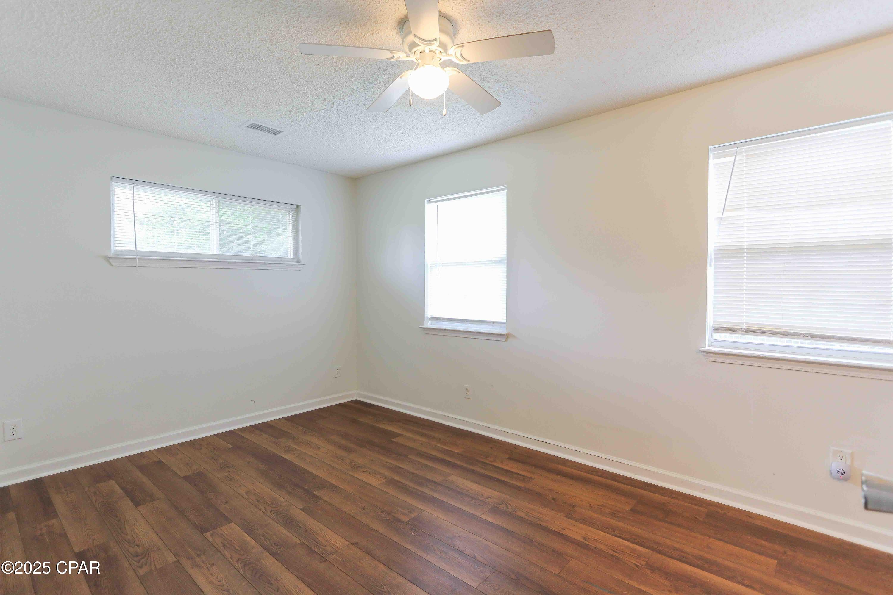 Tbwy1jynzocdlcrpo3p9ykesicq7sj4u5rmwgok195c