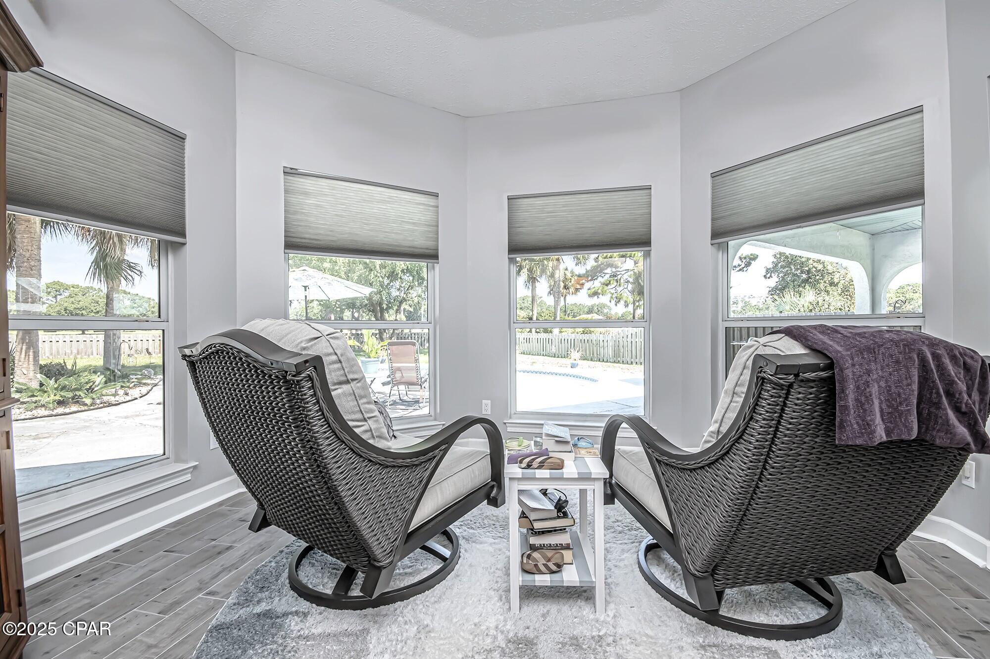 Sl8wxlt4fr1dgkywu3vgdza0mjaray2yoxt9tr3xyla