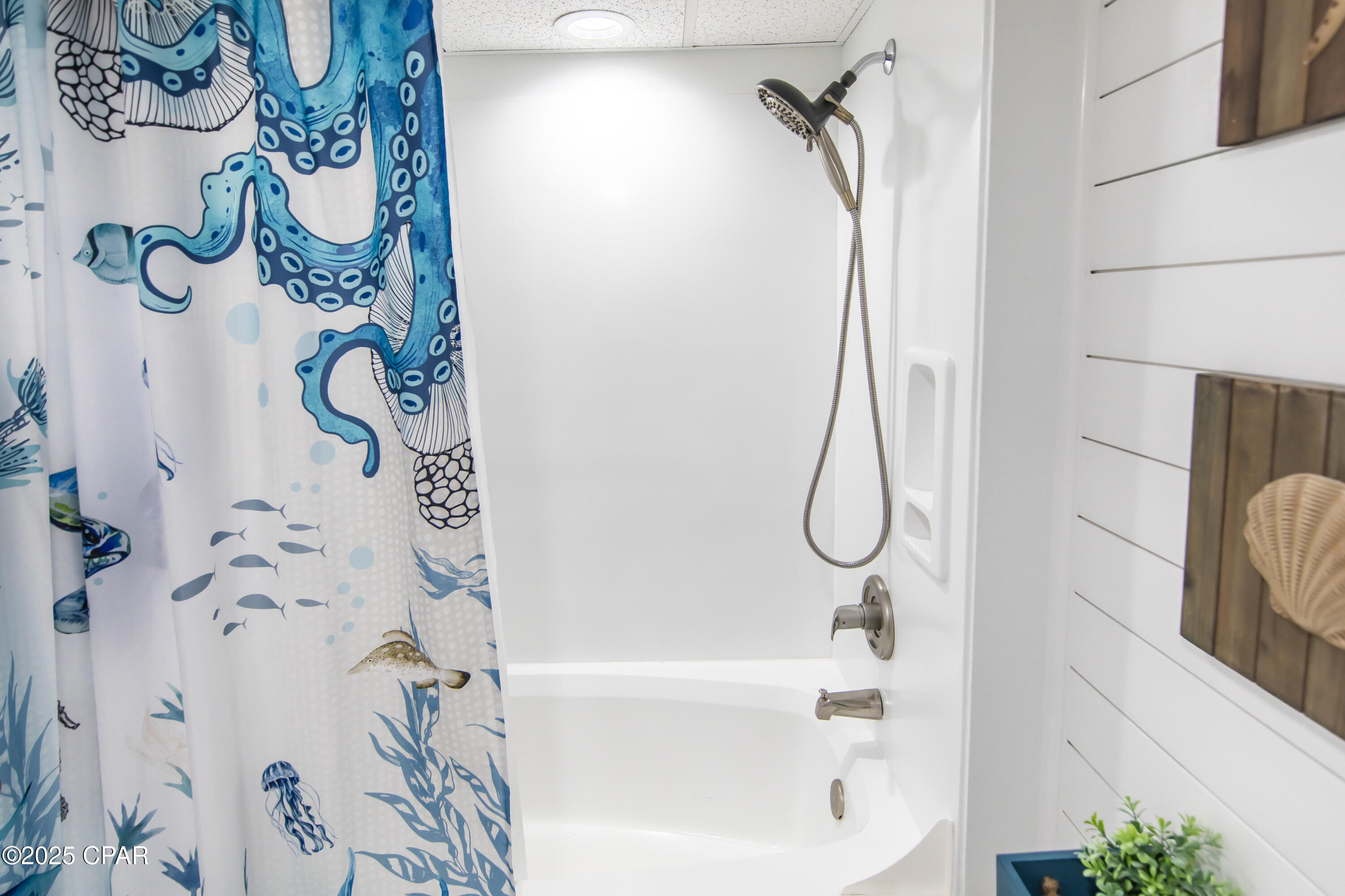 6z4 Ys5eovlea15gvdizl Vplh59bpd_hxkleejb9vy