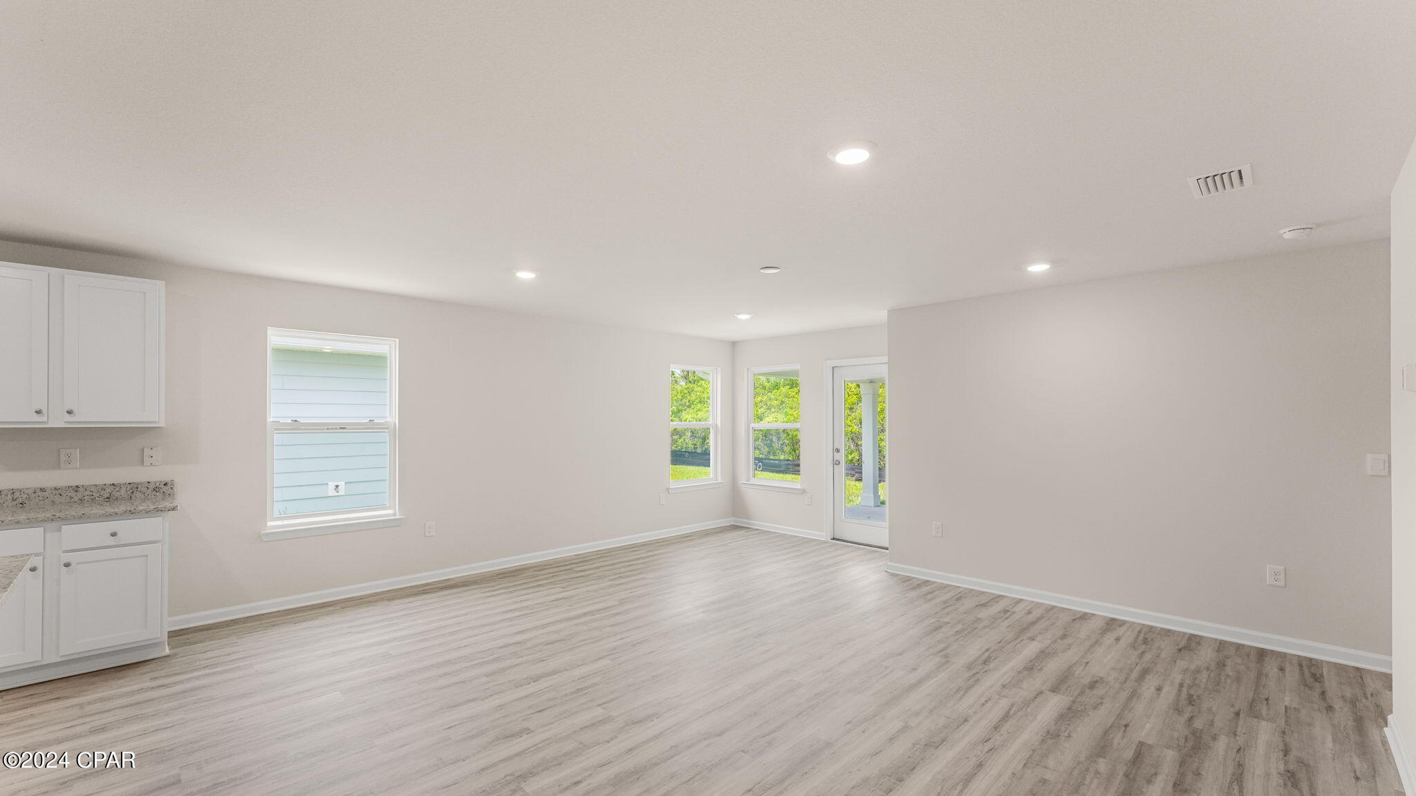 Image 15 For 286 Cades Court