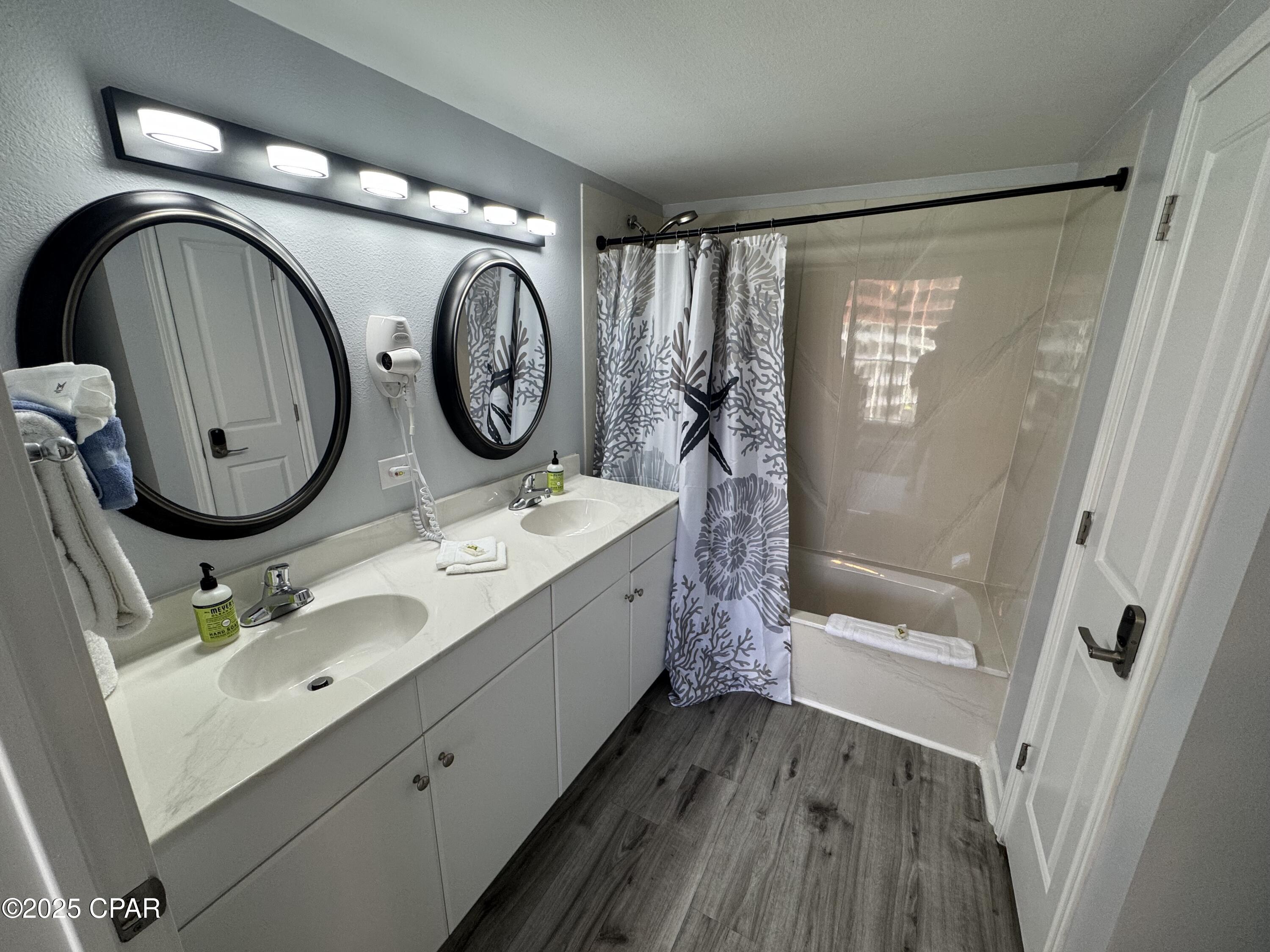 Dzomtetwalcslnkorkqbglggtmv69 D3iqecxjt_ydw