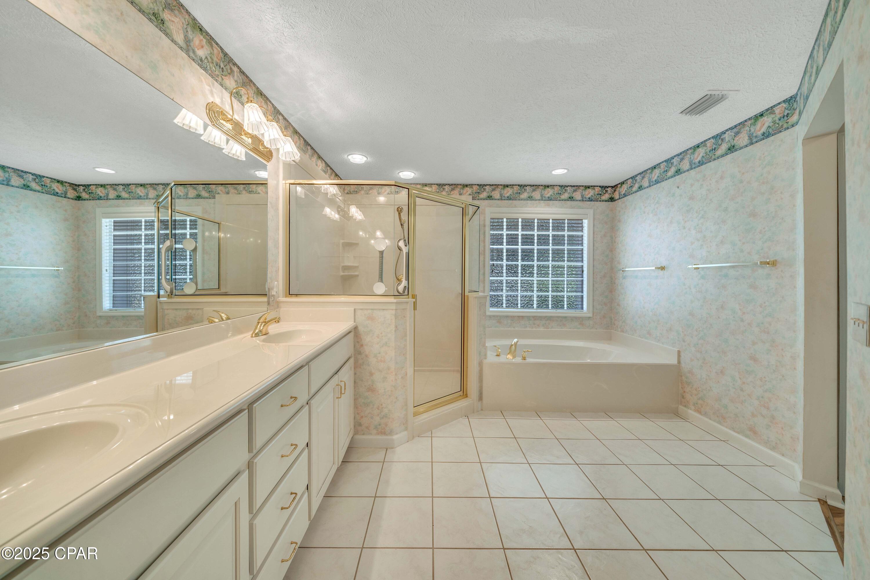 Efcr8ccjqegvk_1tqkro_ifhae6xpbvsj4btey8rk_8