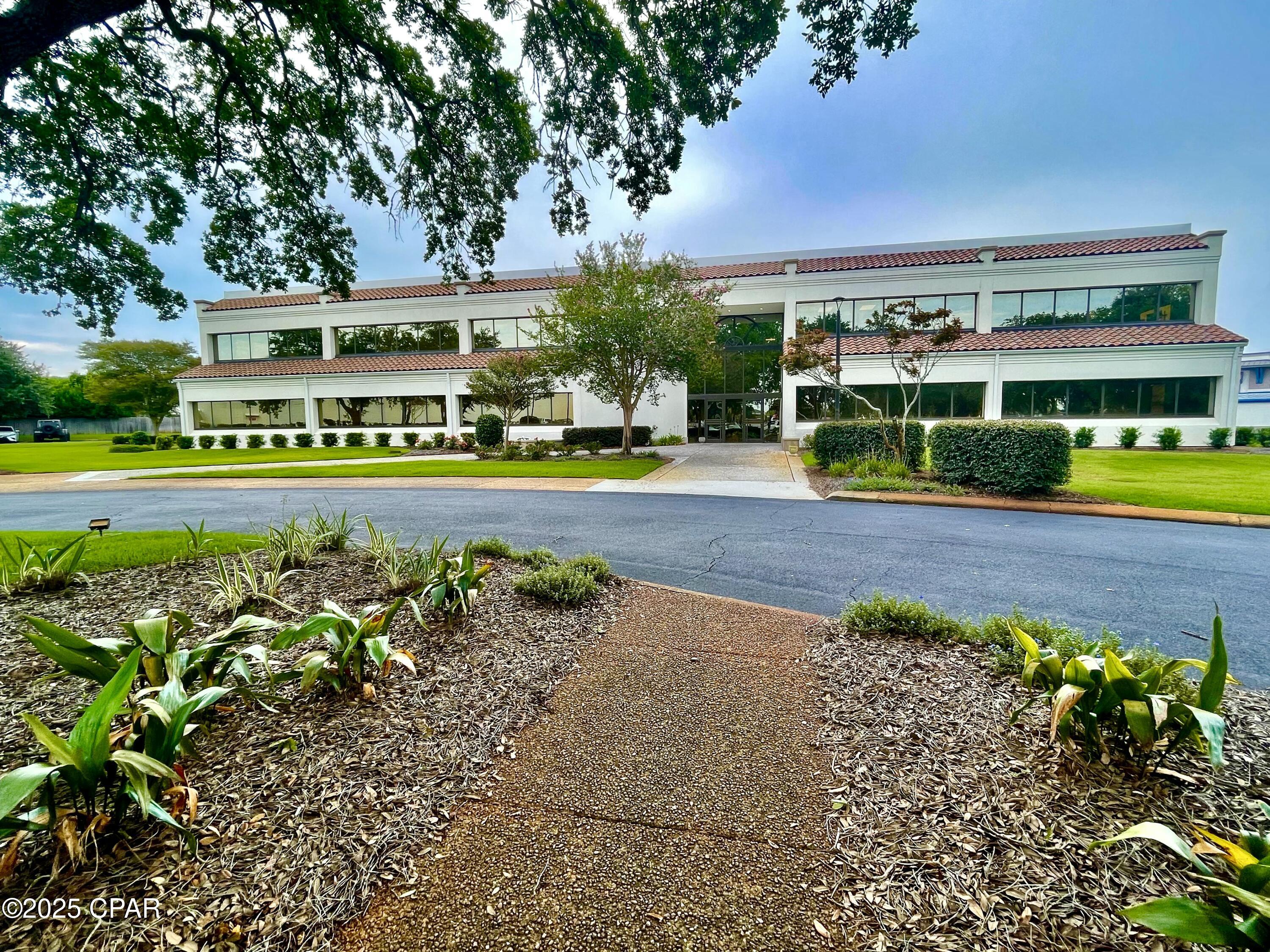 Image 5 For 2605 Thomas Drive 110