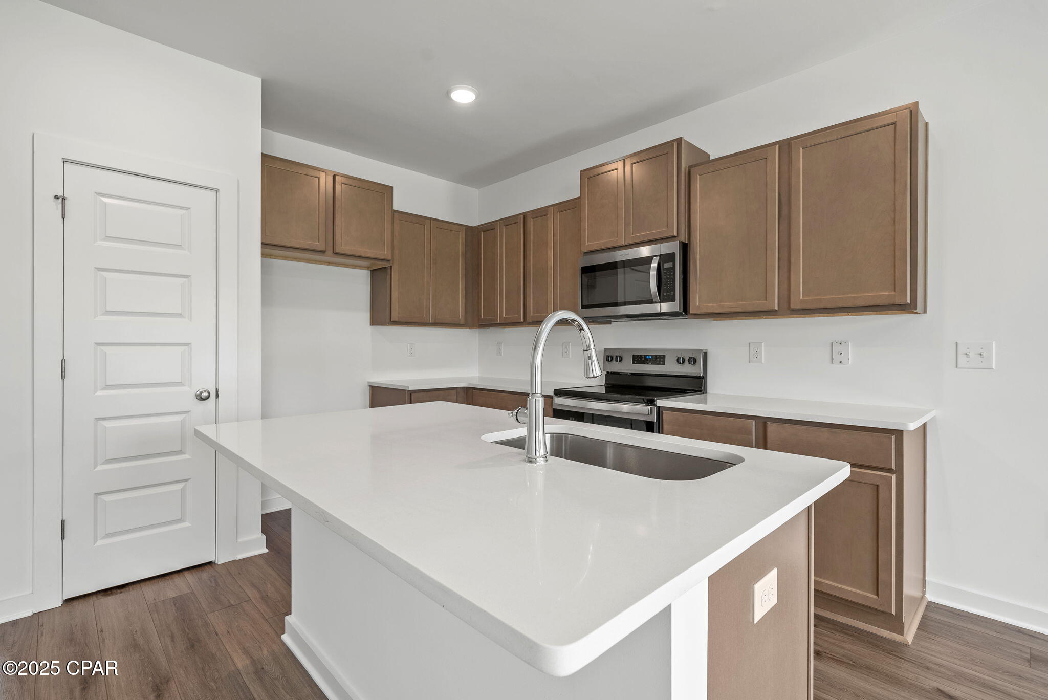 Image 3 For 5896 Tyndall Place