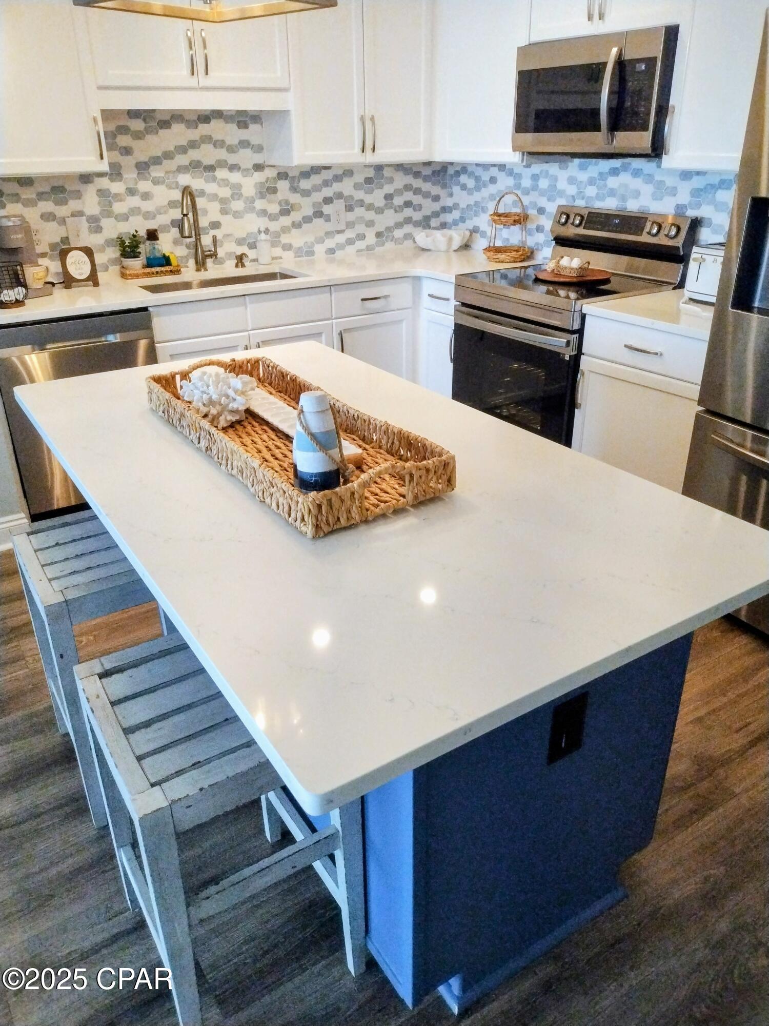 Image 1 For 9860 Thomas Drive 1208