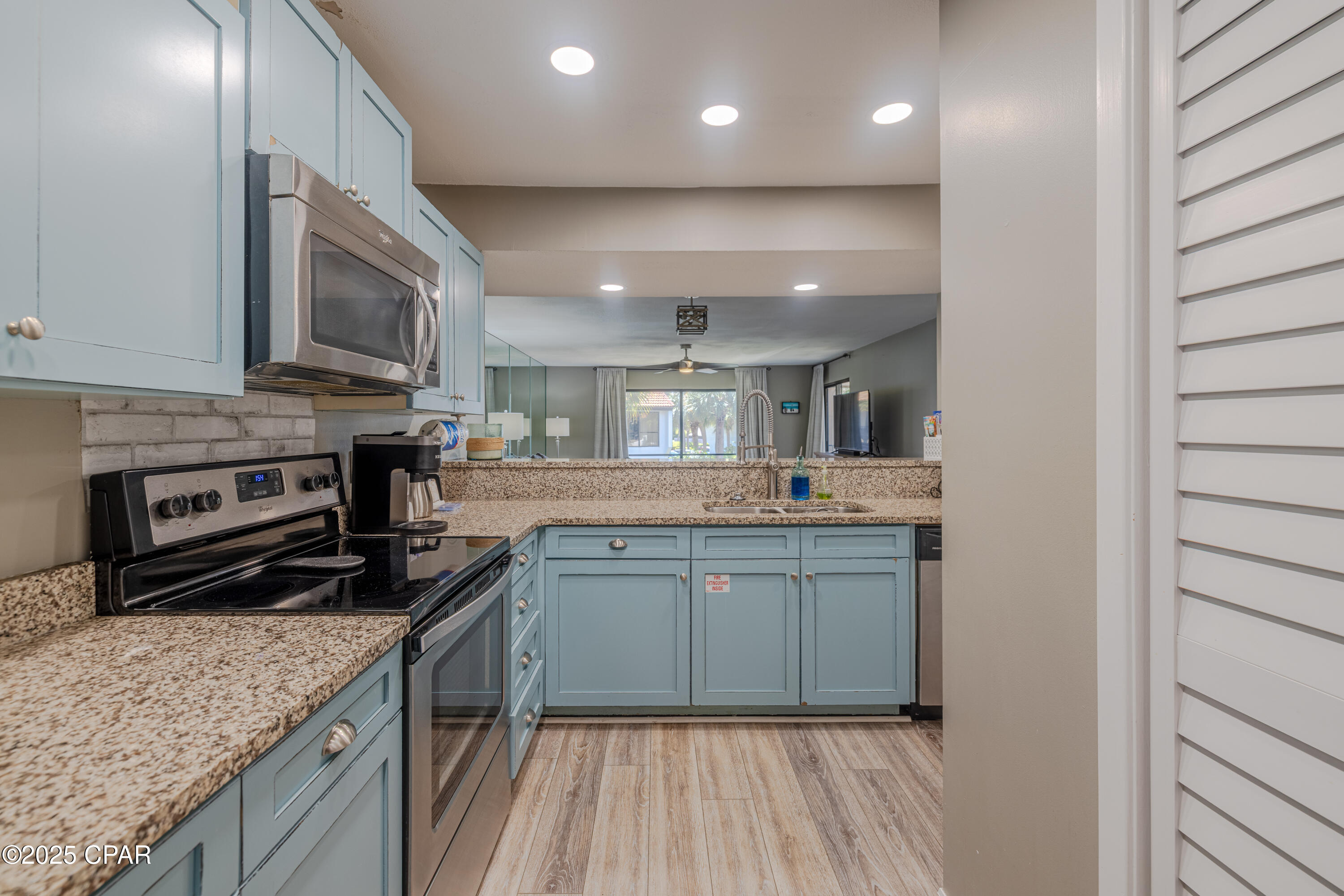 T4dktjj3rksfwehsvvbrwjhfimvr 5mzrwthemt1gty