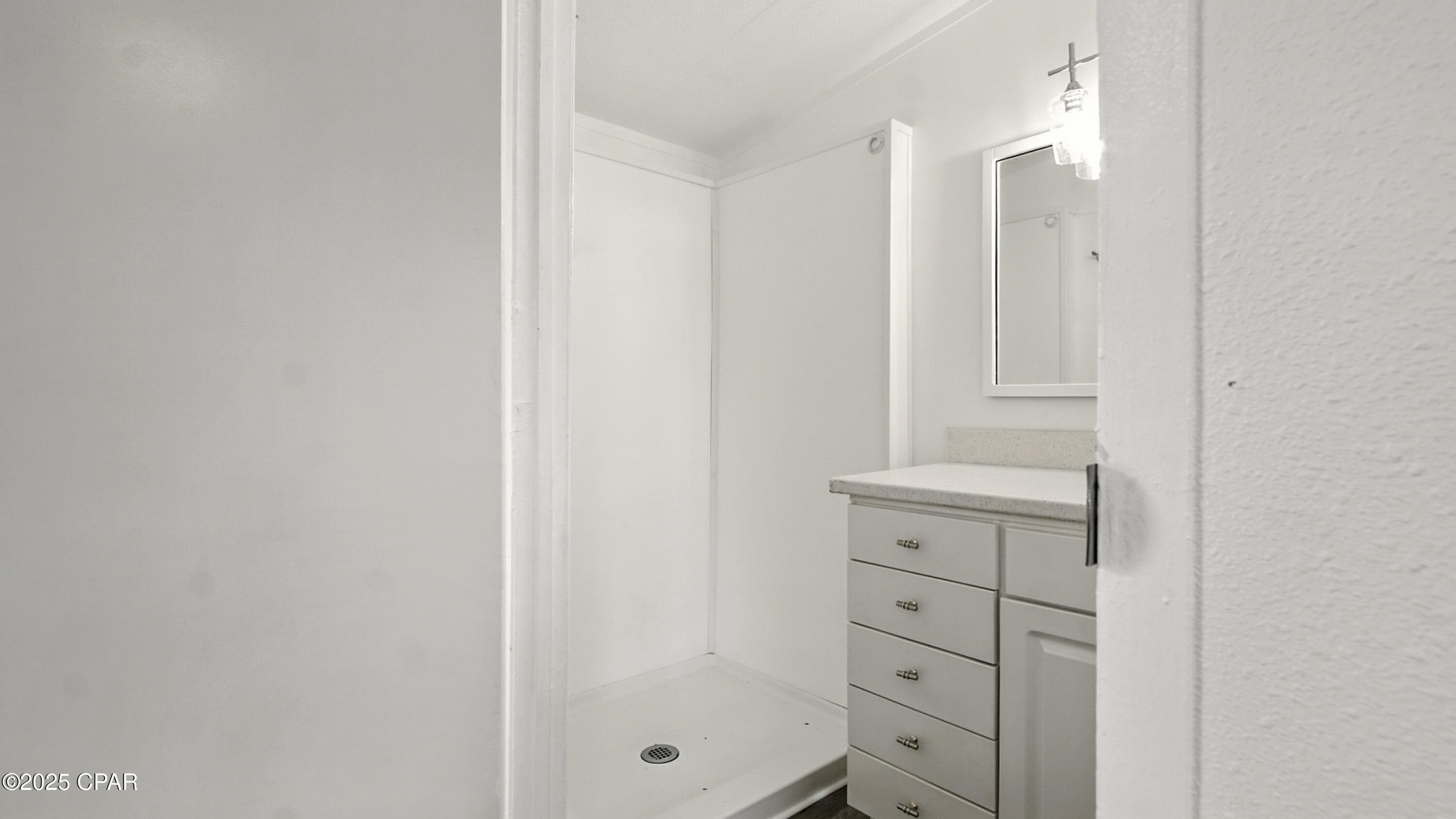 Aby3k3xmrp8vefgzfdcocezduezchvgou7ft_suornw