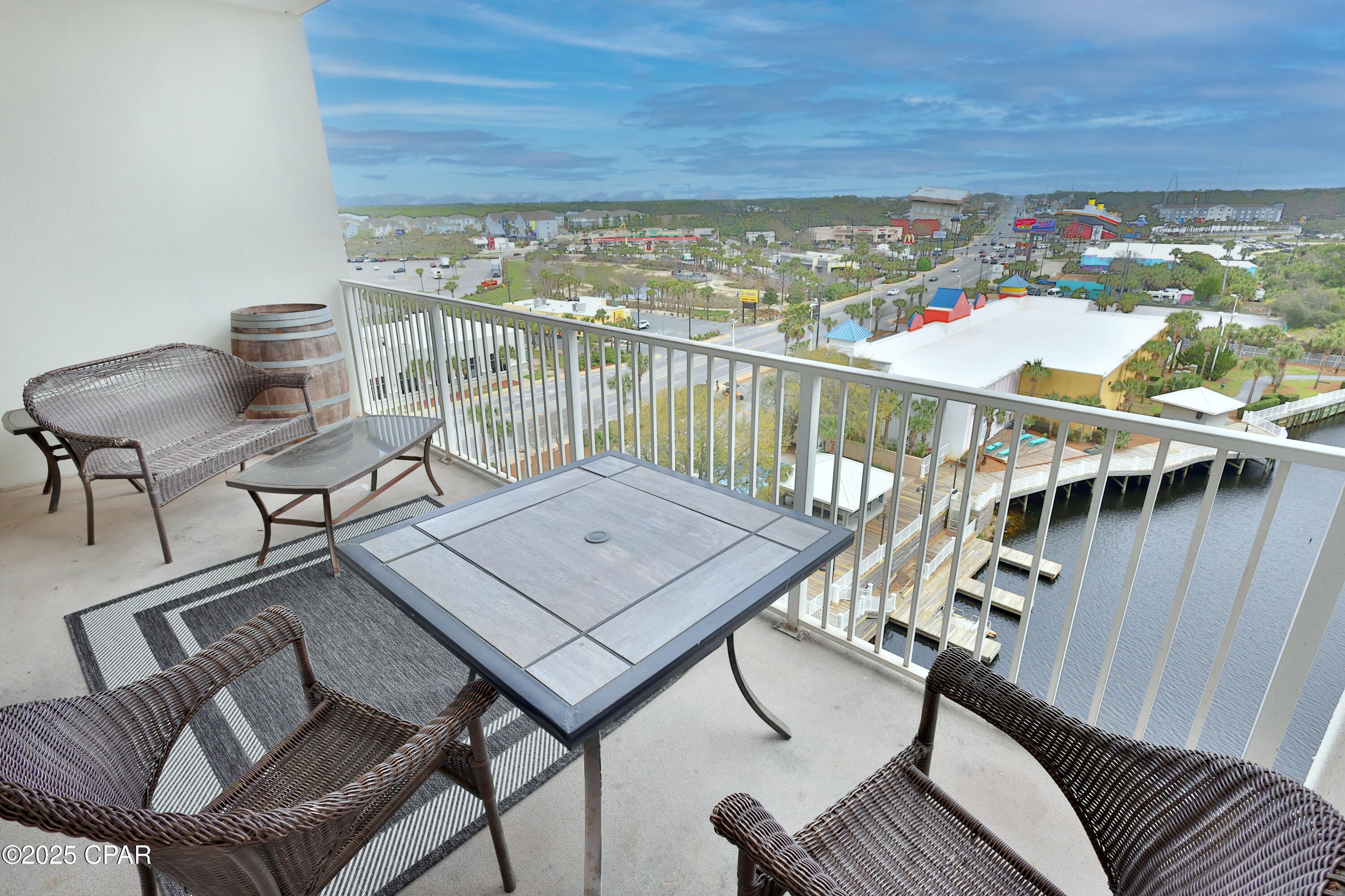 Image 40 For 9902 Thomas Drive 737