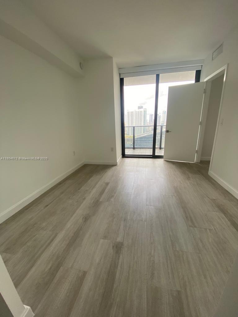 45 SW 9th St #2510, Miami FL 33130