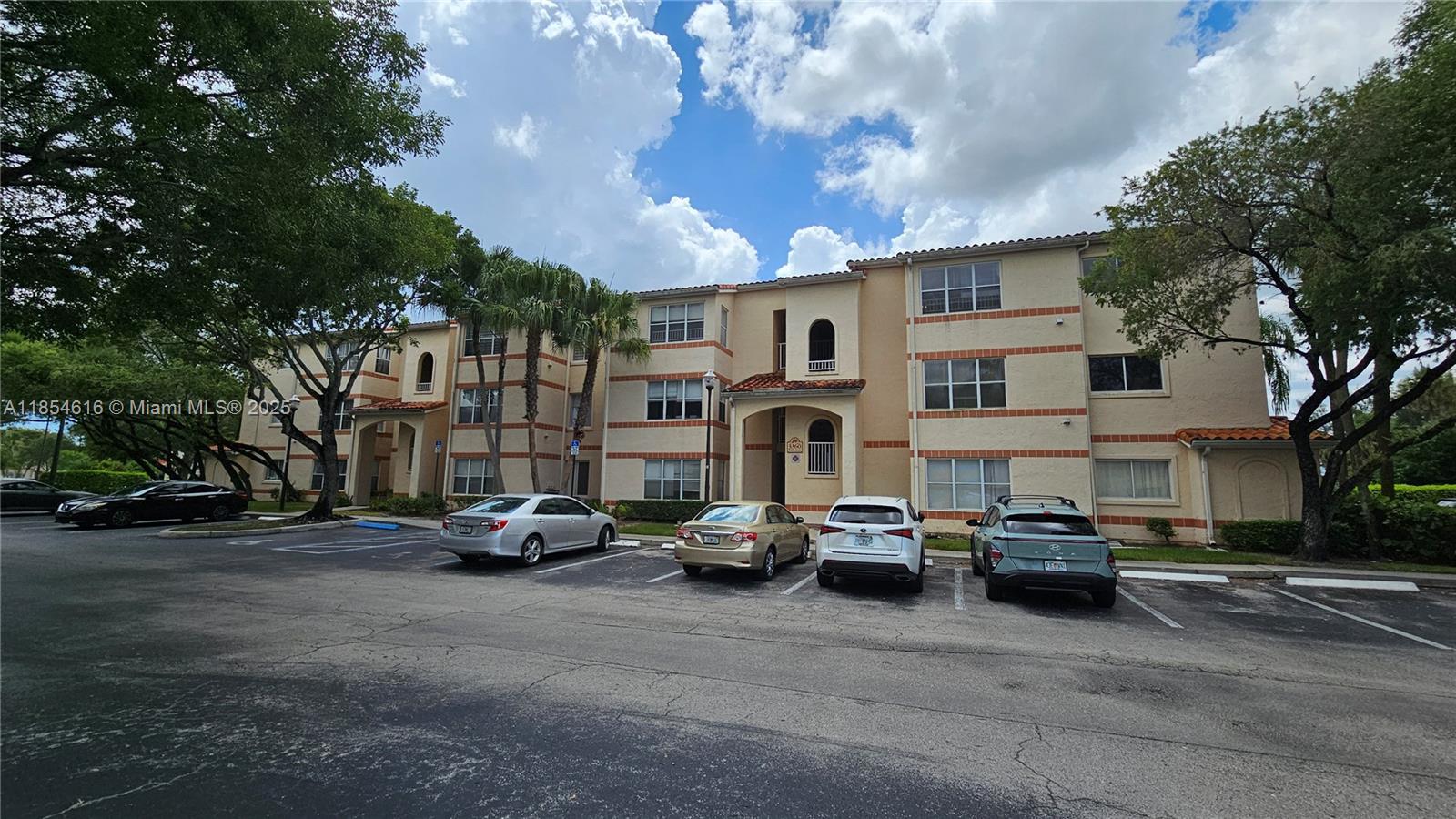 3360 Pinewalk Dr N Unit 1328, Margate, Florida 33063