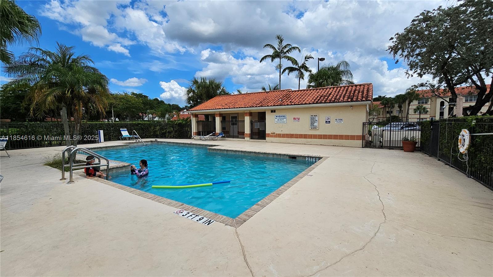 3360 N Pinewalk Dr N 1328
