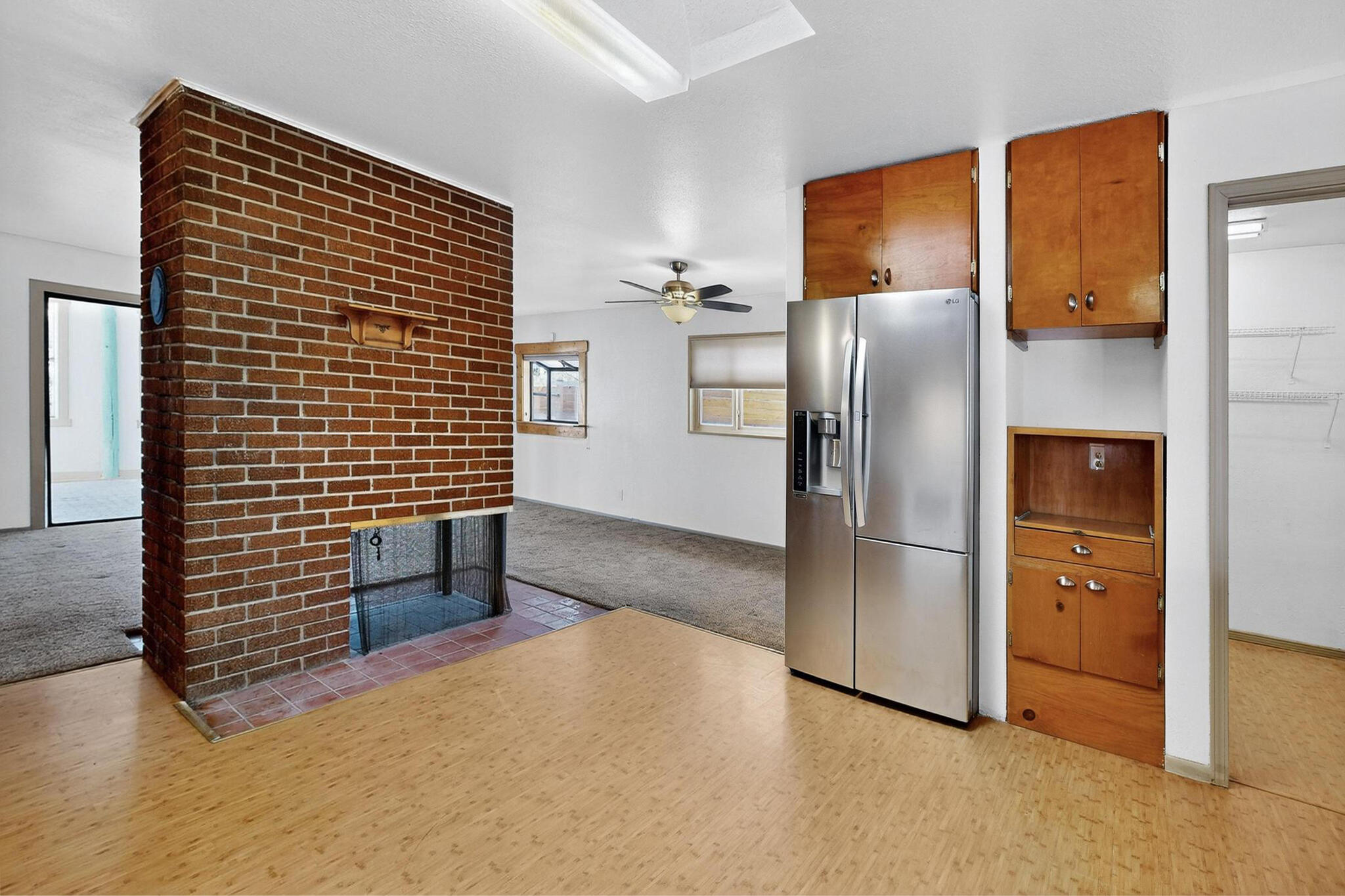 3900 DELAMAR Avenue NE 