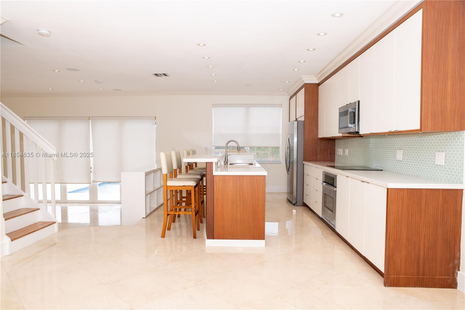 Property photo # 9