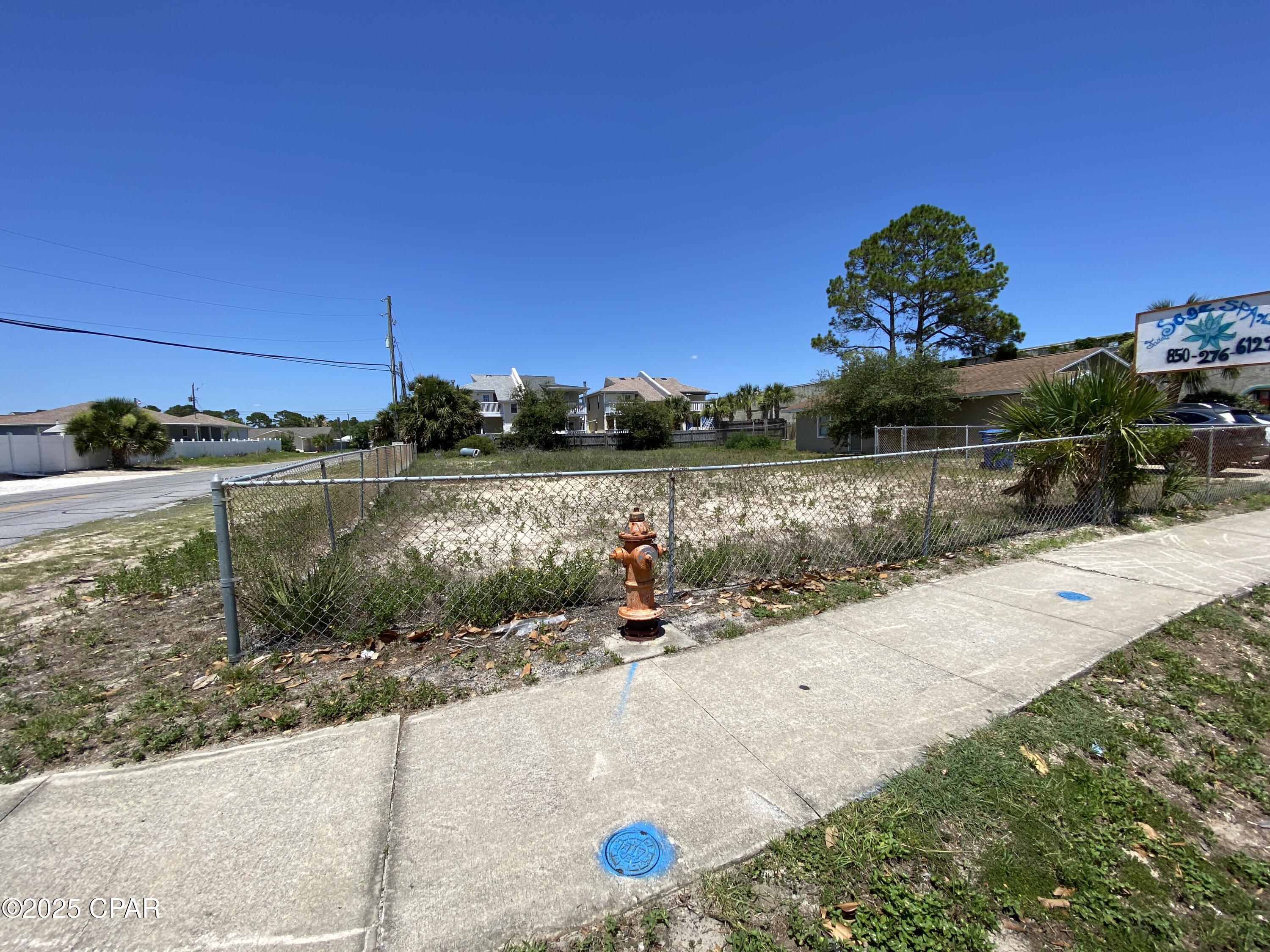 Image 3 For 7404 Thomas Drive