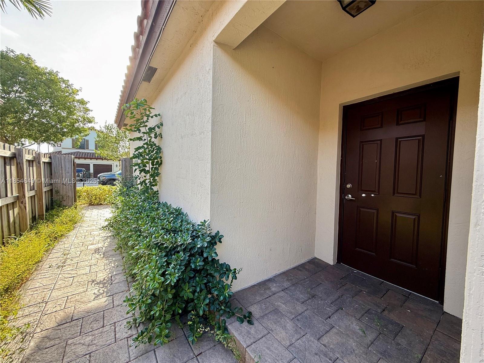 Property photo # 4