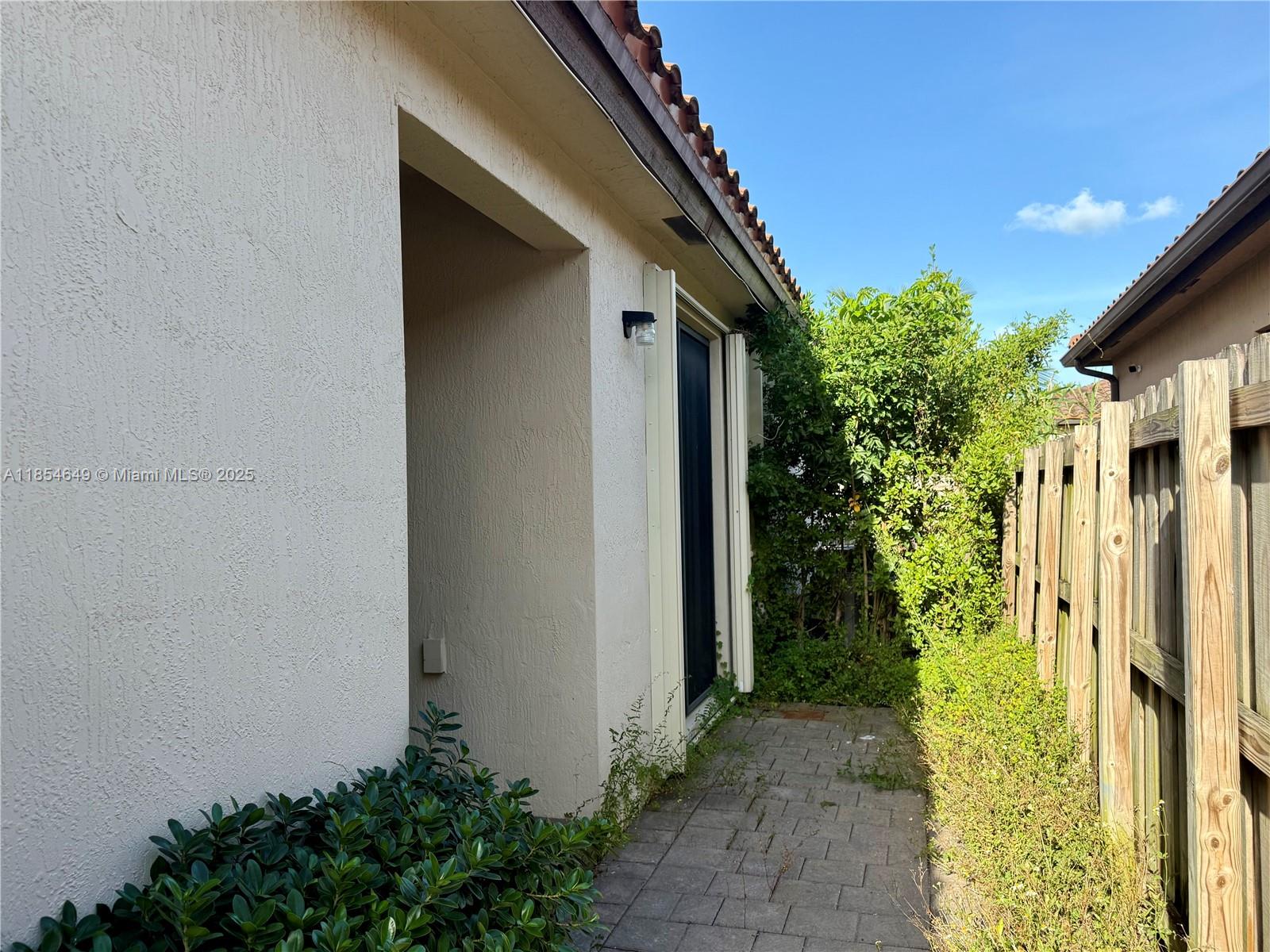 Property photo # 6