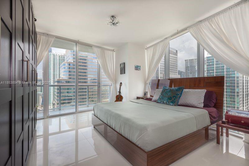 Icon Brickell No Two