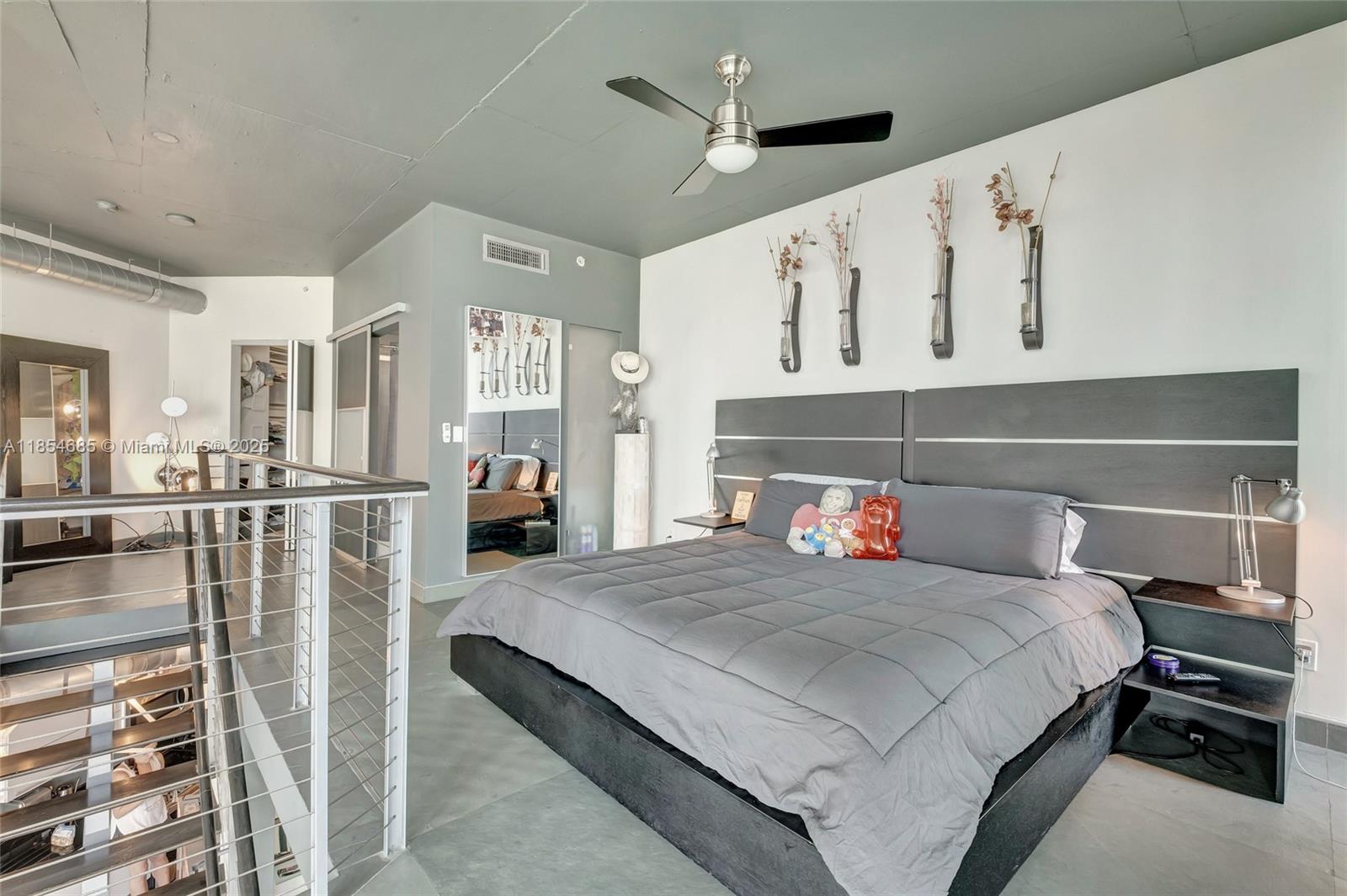 690 SW 1st Ct #1901, Miami FL 33130