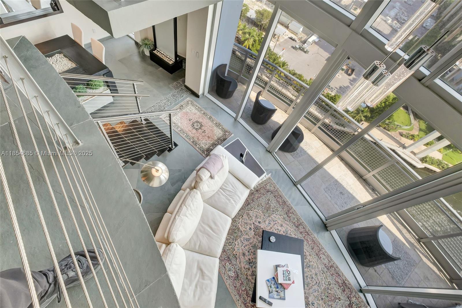 690 SW 1st Ct #1901, Miami FL 33130