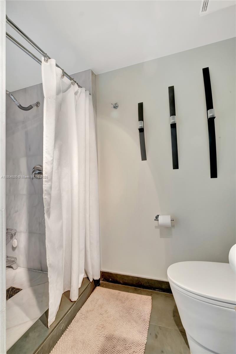 690 SW 1st Ct #1901, Miami FL 33130