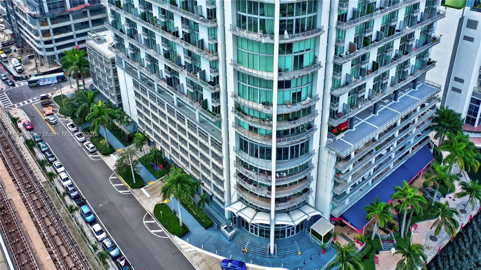 690 SW 1st Ct #1901, Miami FL 33130