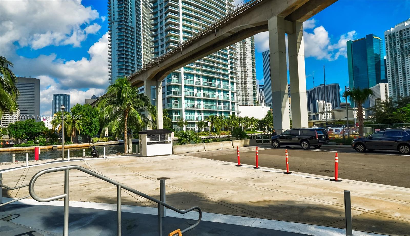 690 SW 1st Ct #1901, Miami FL 33130