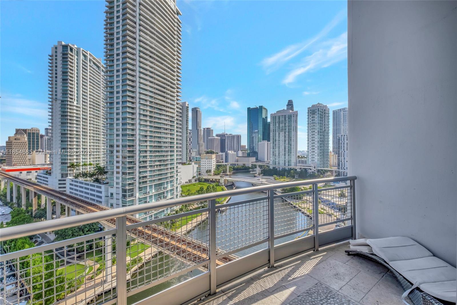 690 SW 1st Ct #1901, Miami FL 33130