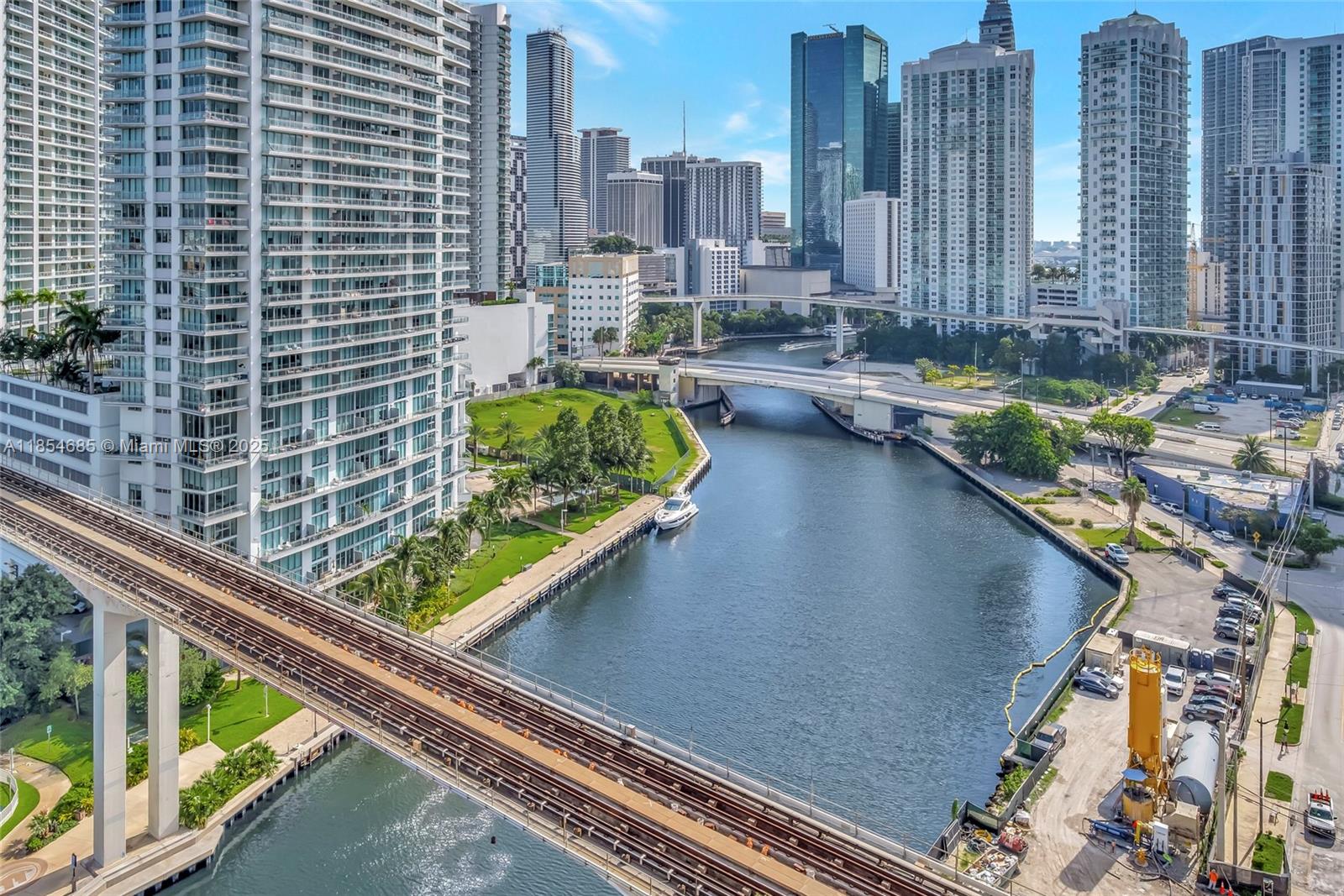 690 SW 1st Ct #1901, Miami FL 33130
