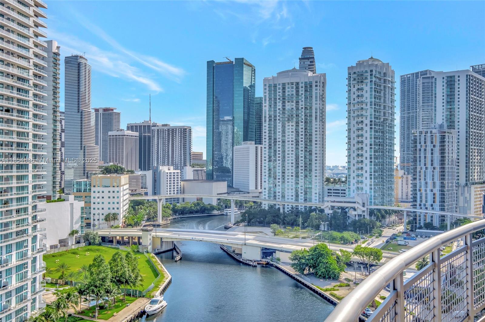 690 SW 1st Ct #1901, Miami FL 33130