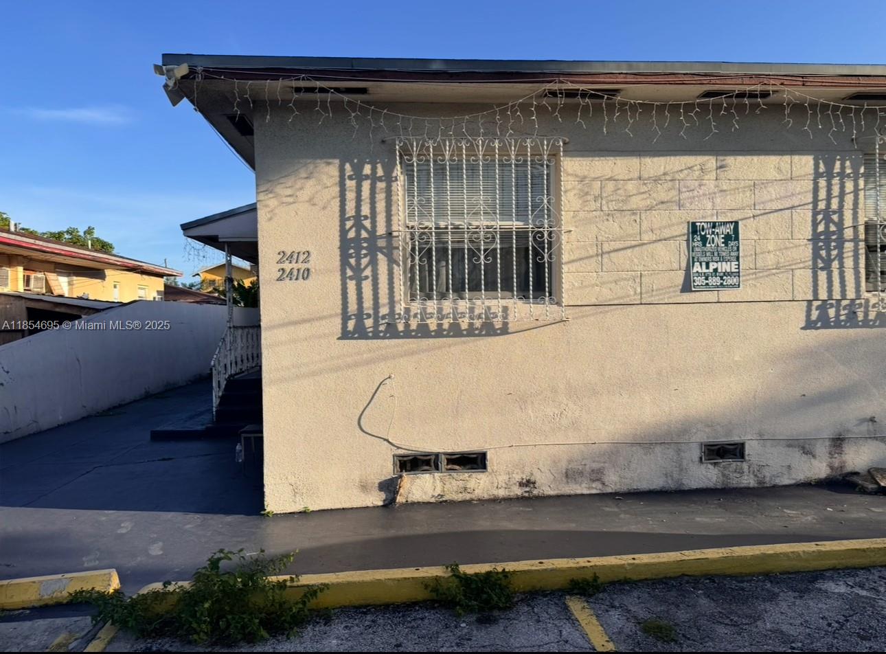 2410 NW 34th St 2
