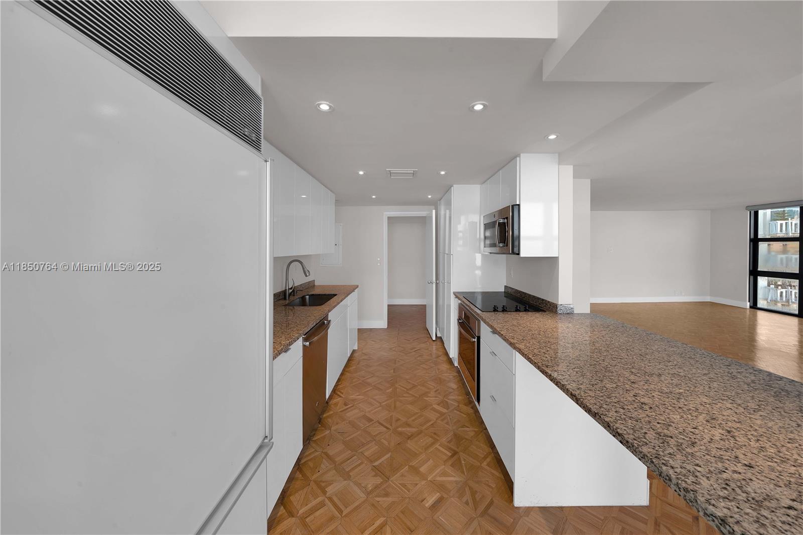 Property photo # 7