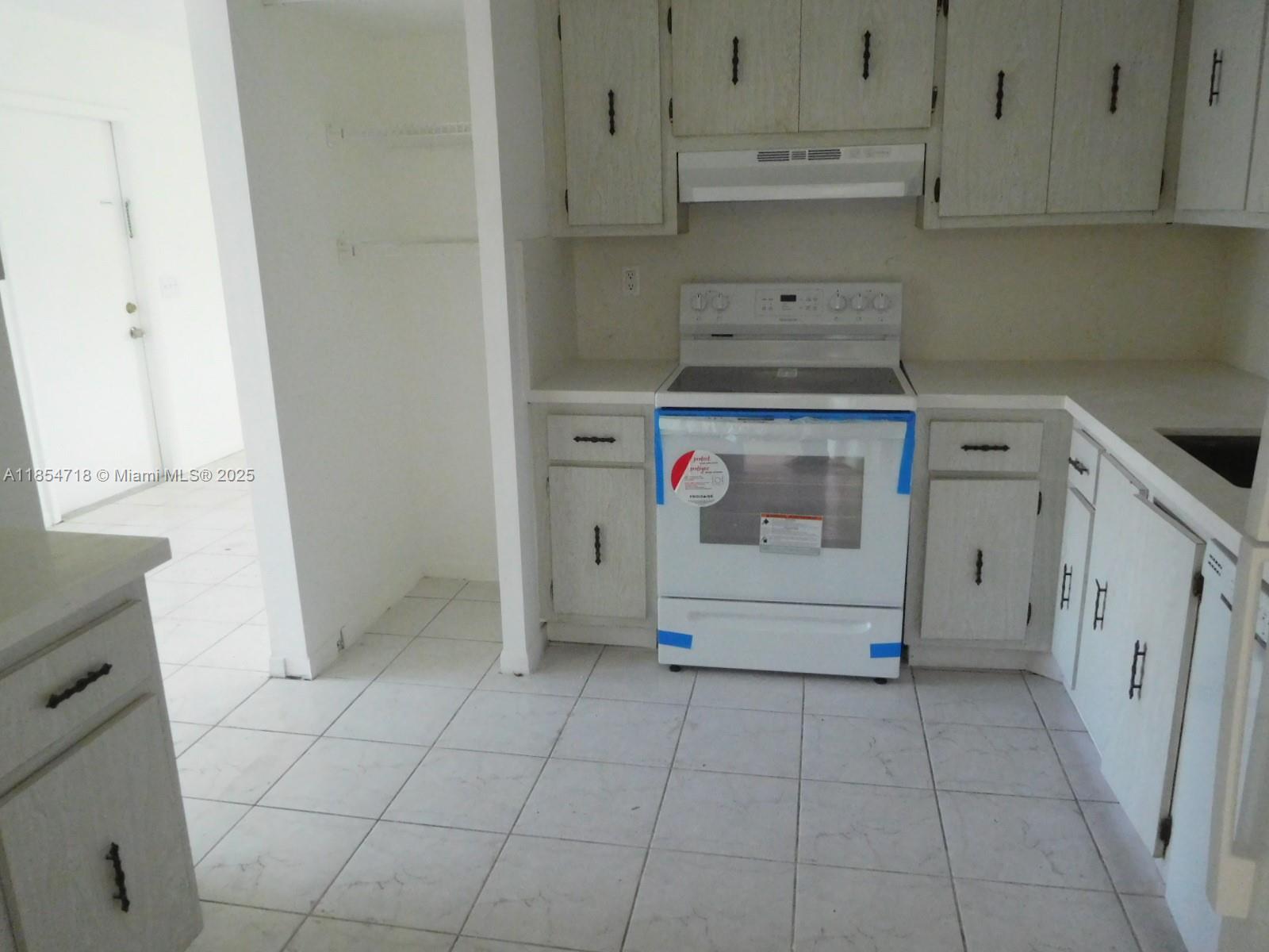 Property photo # 2