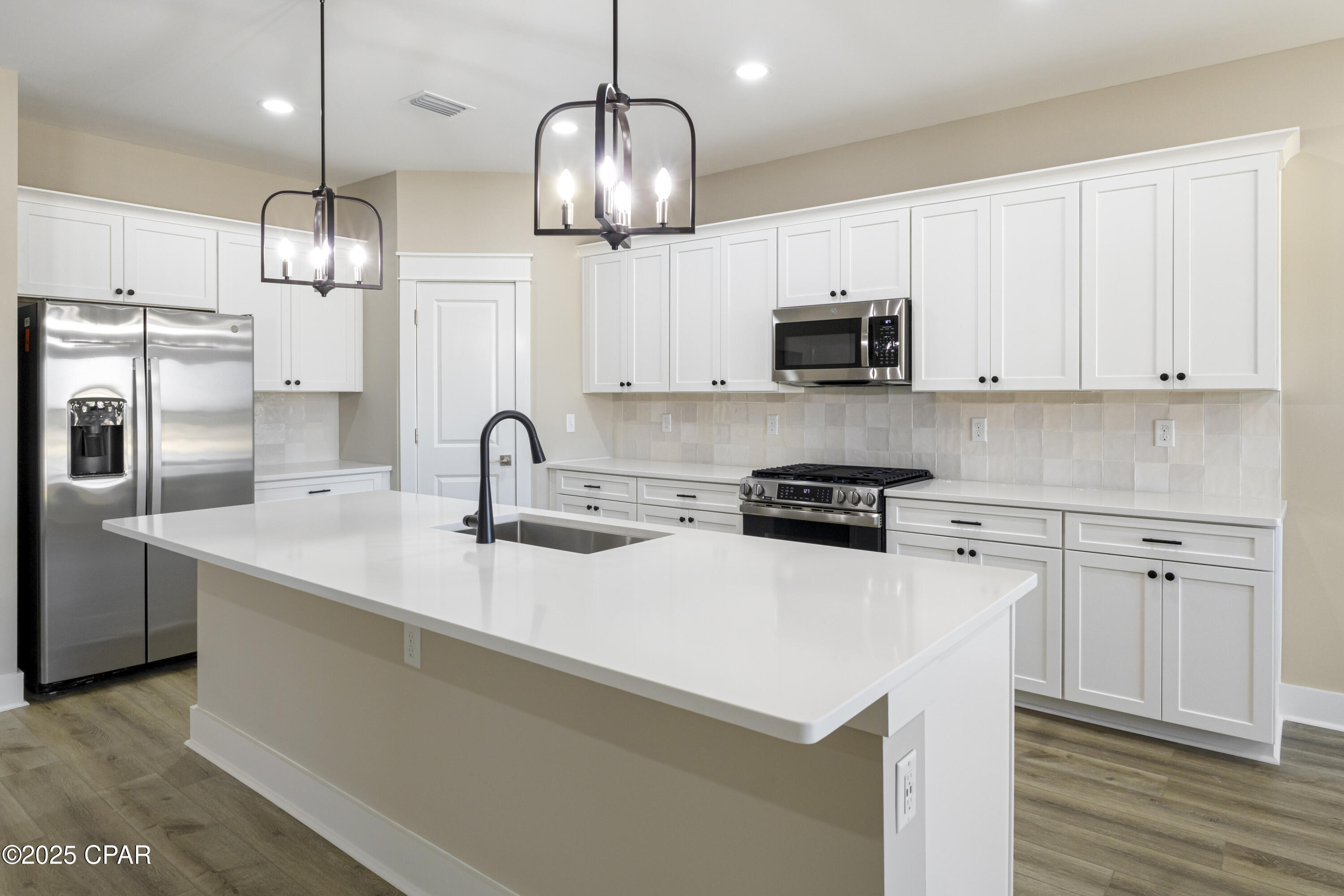 Da25clue95qnsqx7_kjnp6zhnw89uu9xua9icdpvfjs