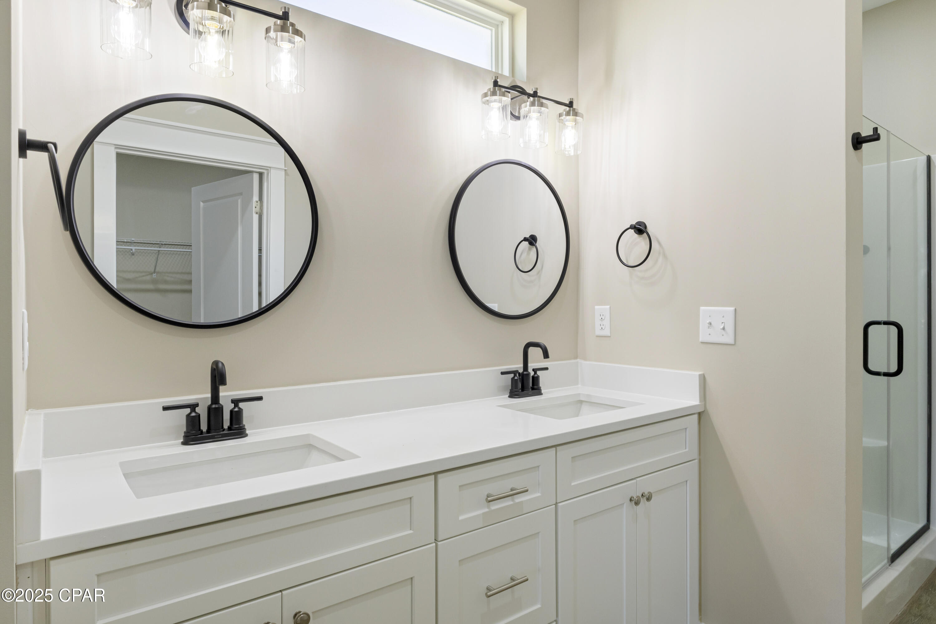 Vo2hp5r40kykx9_ppdr6eaxtxdmddu8fhvfevl9lygo