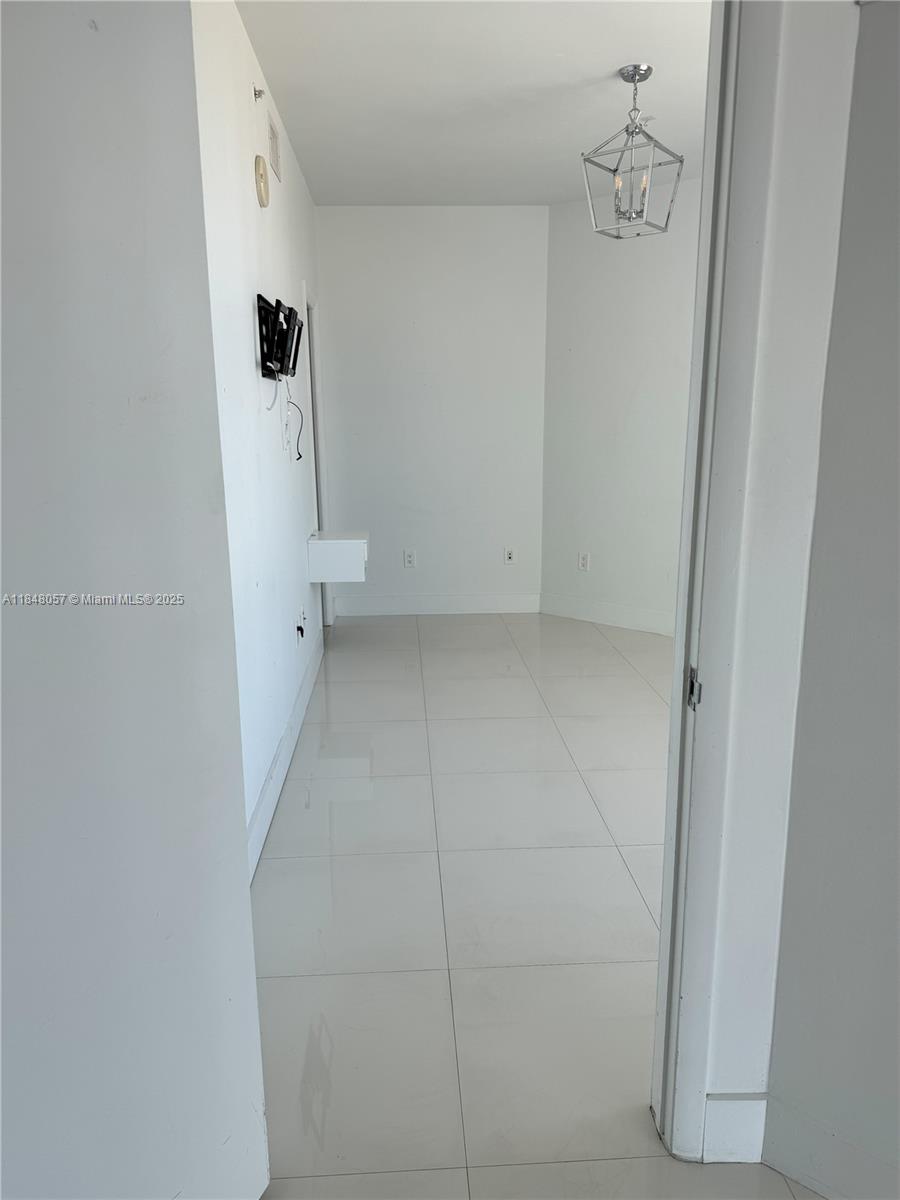350 S Miami Ave #3007, Miami FL 33130