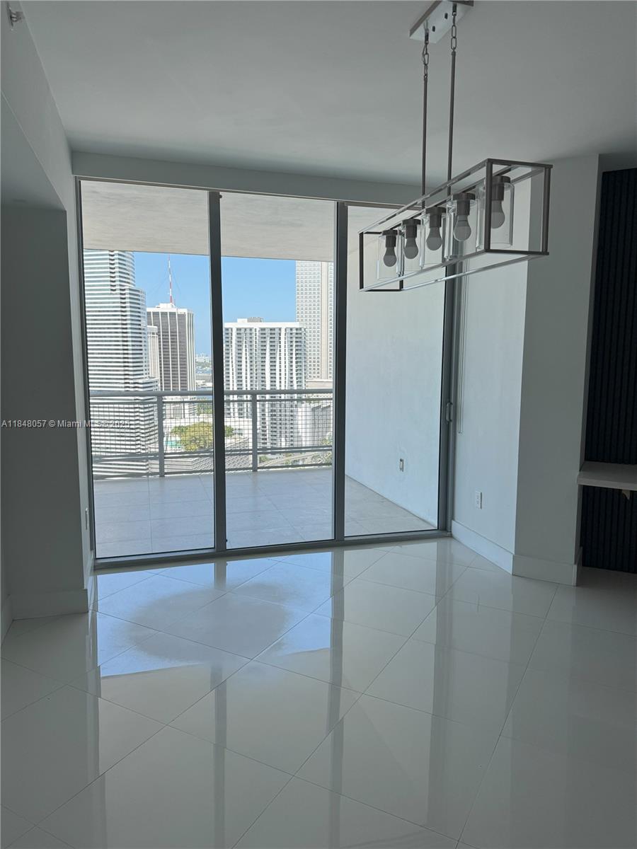 350 S Miami Ave #3007, Miami FL 33130