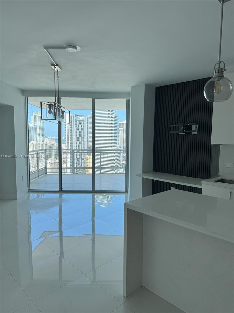 350 S Miami Ave #3007, Miami FL 33130