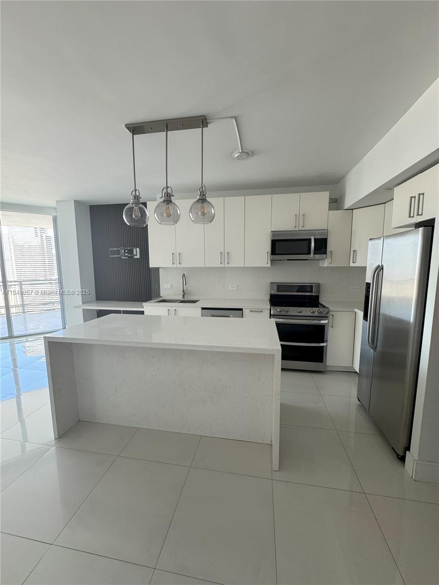 350 S Miami Ave #3007, Miami FL 33130