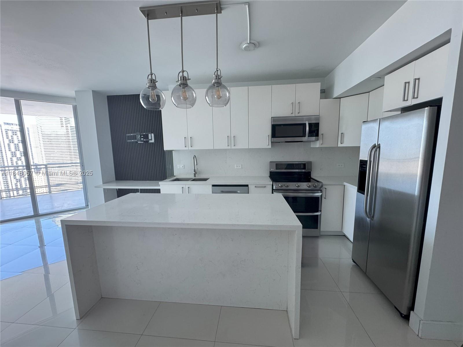 350 S Miami Ave #3007, Miami FL 33130