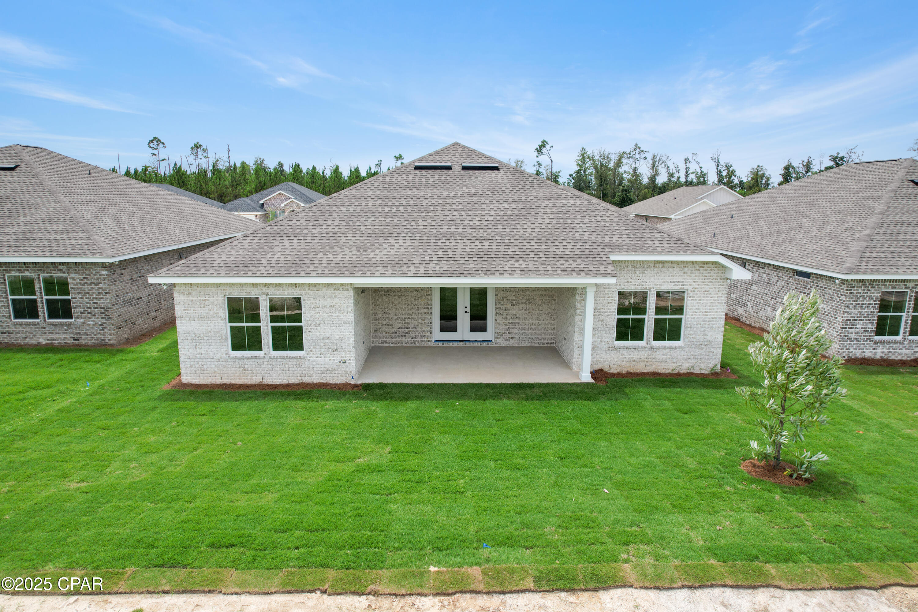 Image 2 For 3825 Red Deer Circle