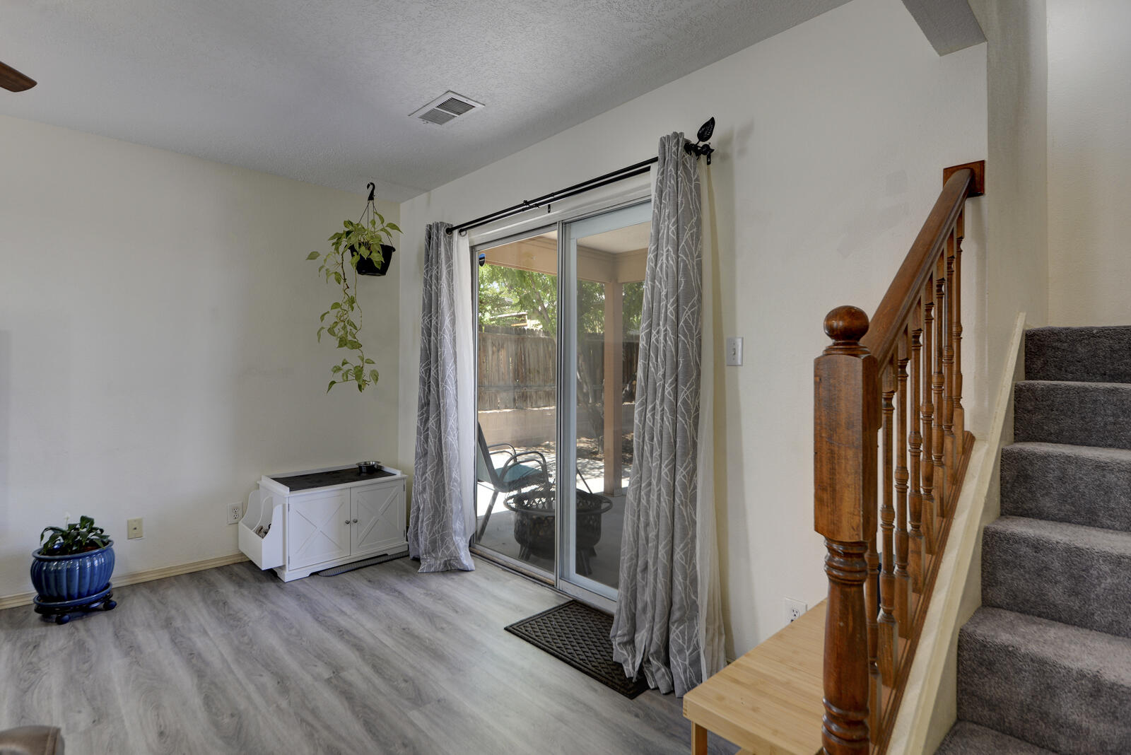 1752 BLUEBERRY Drive NE 