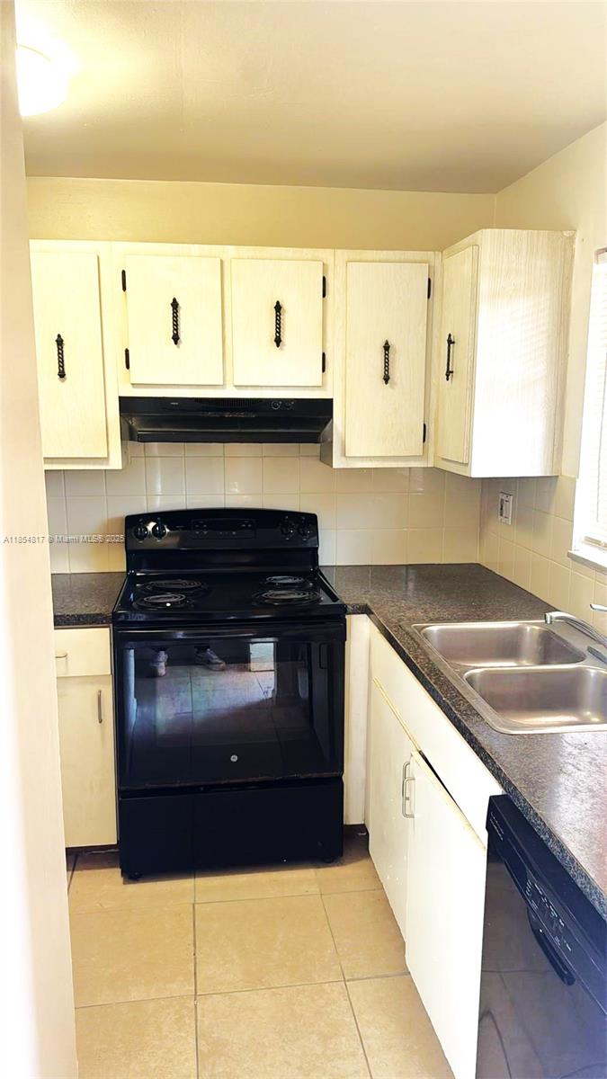 Property photo # 3