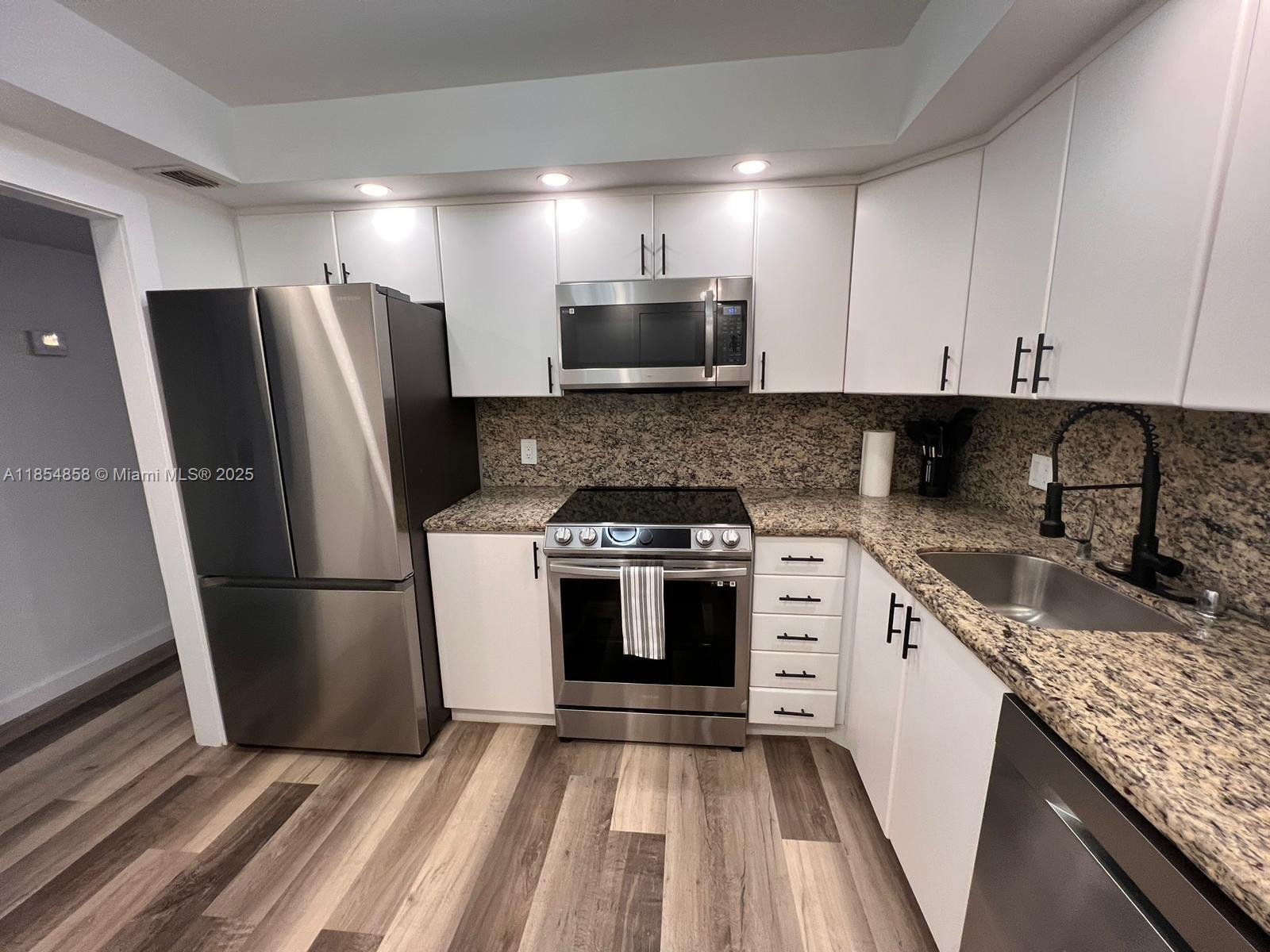 Property photo # 0