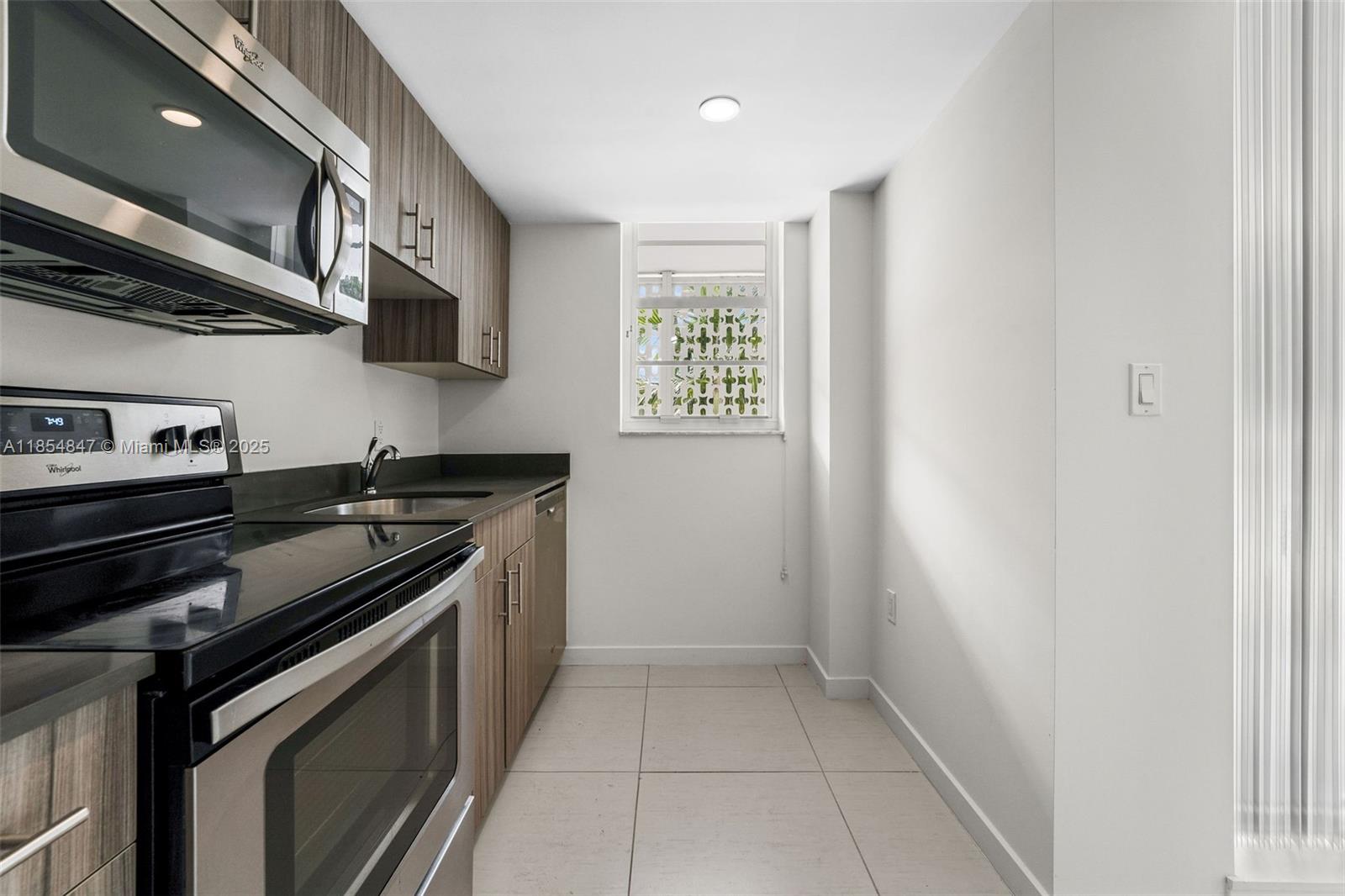 Property photo # 7