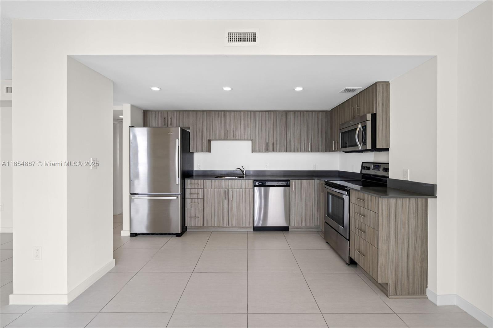 Property photo # 7
