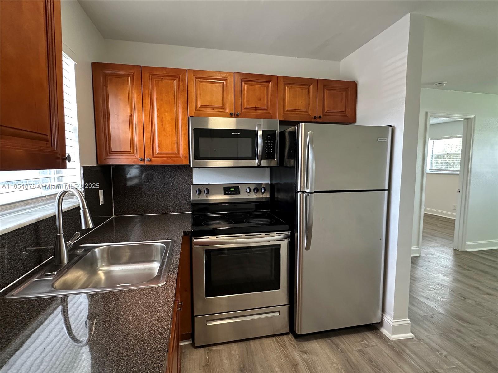 Property photo # 6