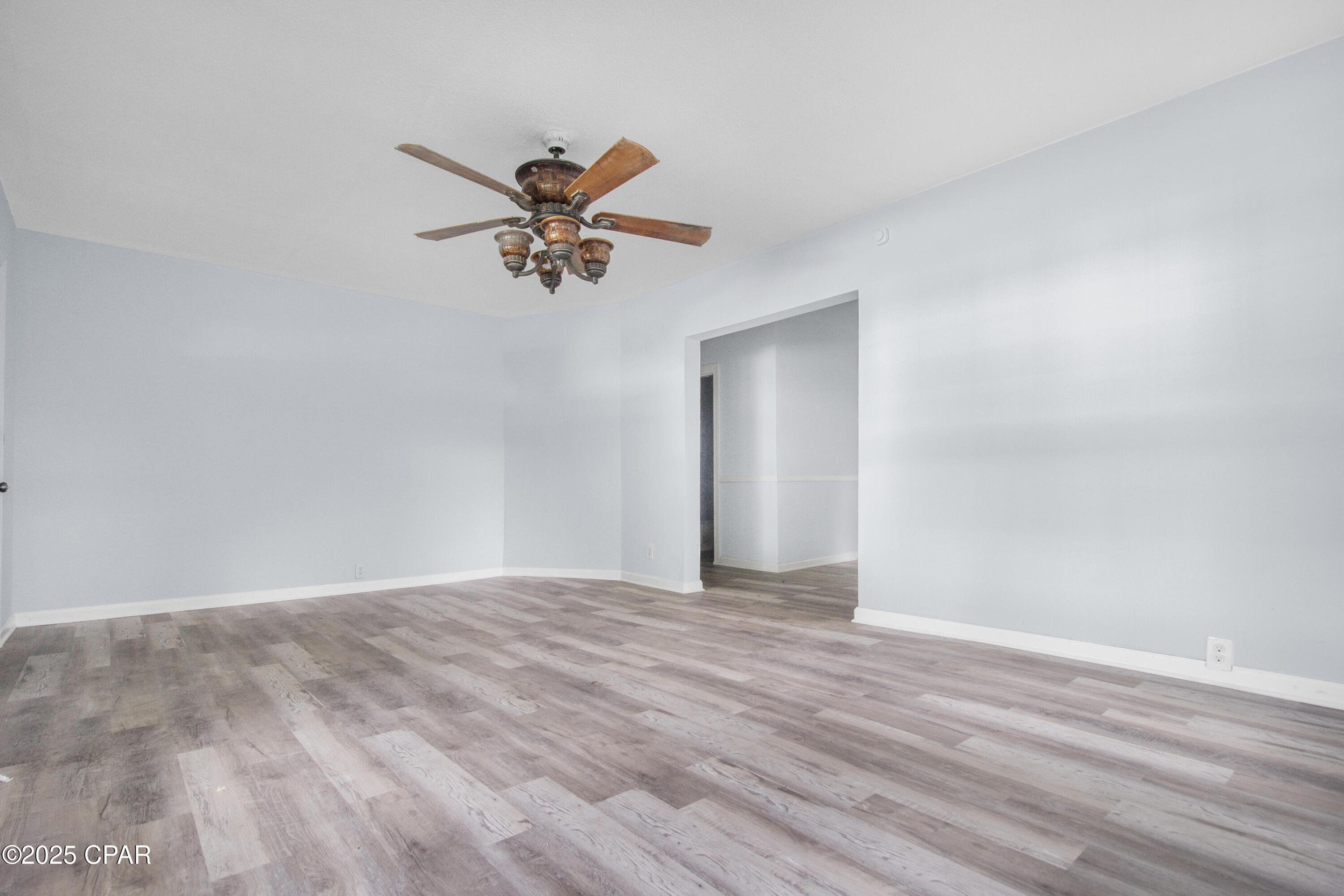 Image 4 For 16590 Gaskin Street
