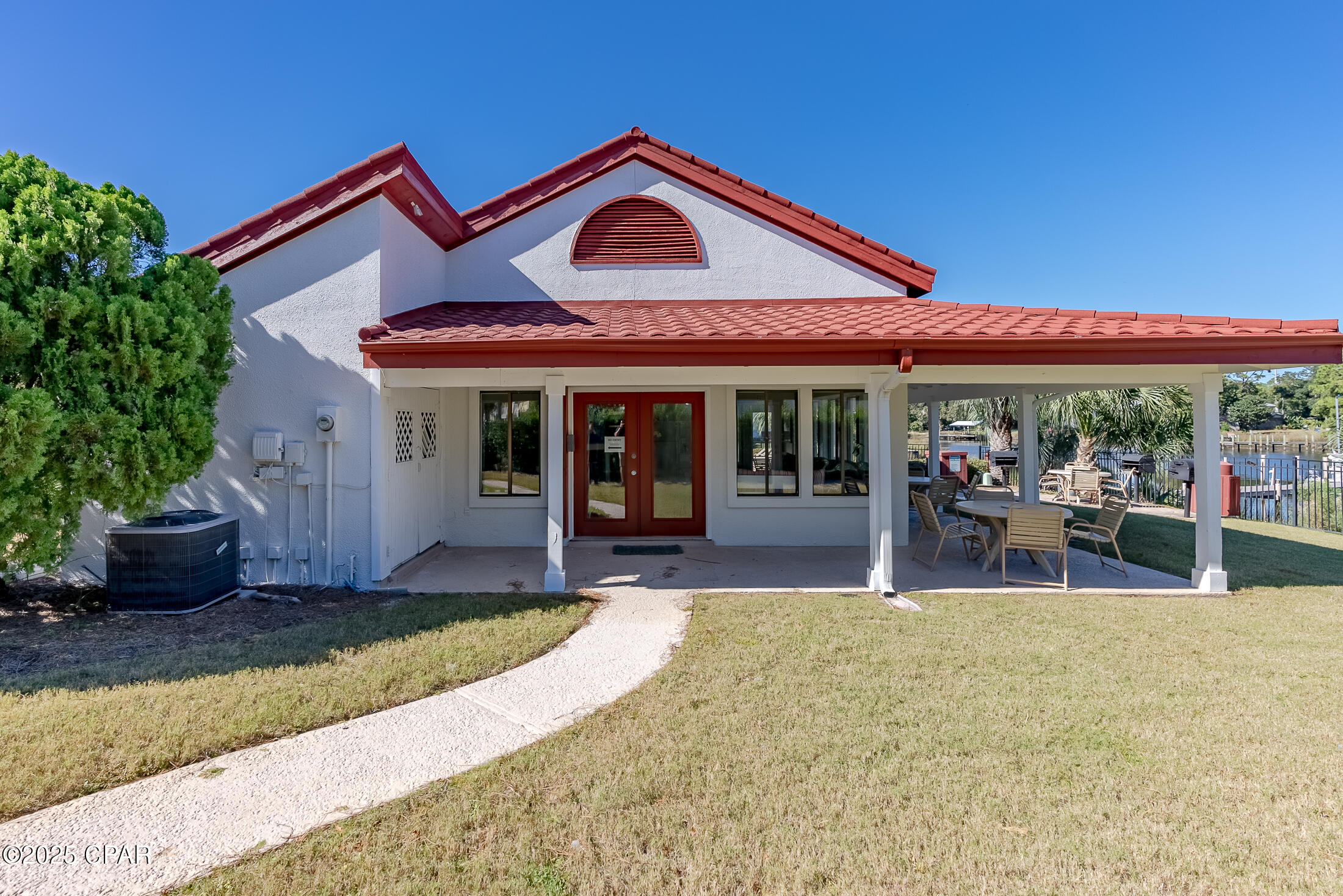 Image 6 For 8730 Thomas Drive 1209c