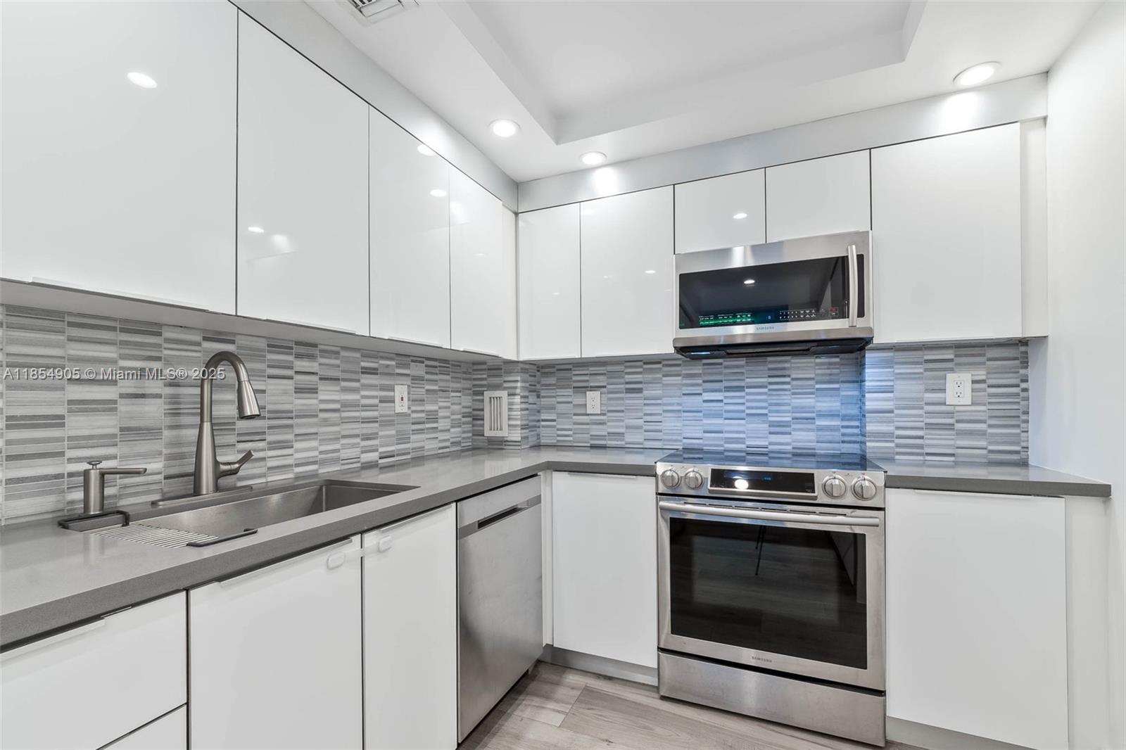 Property photo # 4